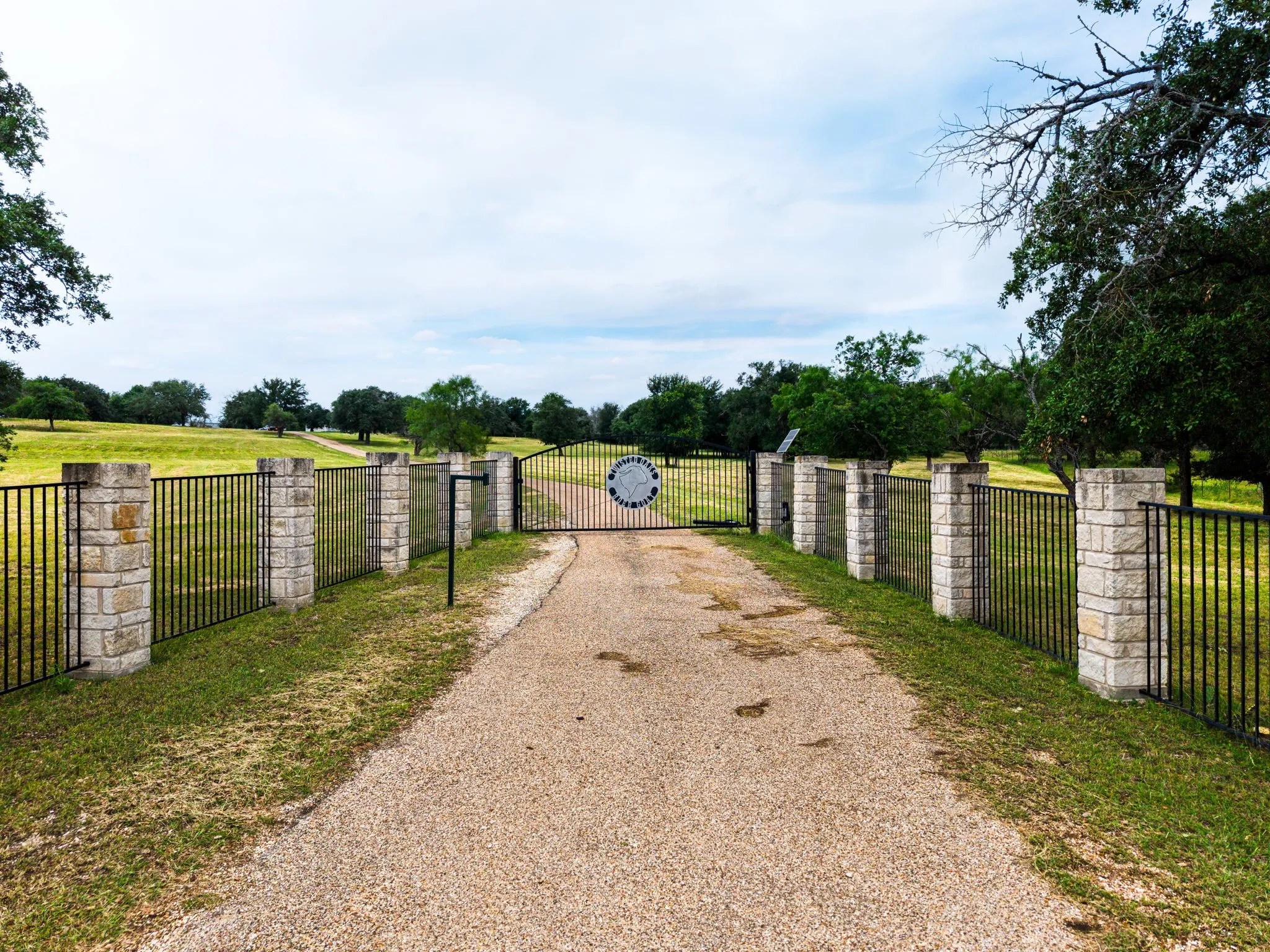 Farm For Sale in Lampasas County , 8089 Fm 580 E, Kempner, Texas 76539, 3 Bedroom, 2 Bathroom, 2 Garage spaces, 2,052 Sqft, built in 2008, mls#21186354, Real Estate Agent in Kempner, Homes For Sale in Lampasas county, Homes For Sale in Kempner, Realtor in Kempner Texas, Real Estate Brokerage Independent Realty Texas, Luminita Cordes Realtor