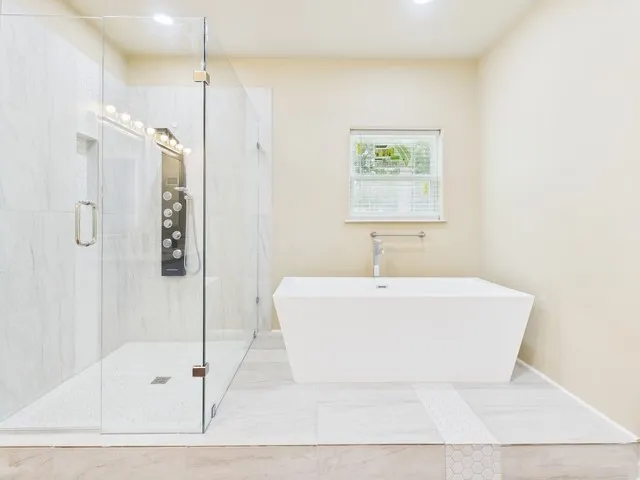 Single Family Residence For Sale in Henderson County , 910 Cream Level Road, Athens, Texas 75751, 7 Bedroom, 4 Bathroom, 3 Garage spaces, 5,780 Sqft, built in 2025, New Construction - Complete, mls#21189257, Real Estate Agent in Athens, Homes For Sale in Henderson county, Homes For Sale in Athens, Realtor in Athens Texas, Real Estate Brokerage Independent Realty Texas, Luminita Cordes Realtor
