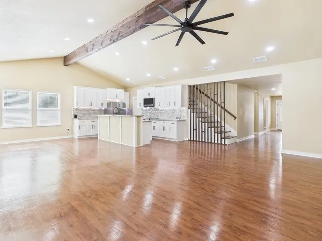Single Family Residence For Sale in Henderson County , 910 Cream Level Road, Athens, Texas 75751, 7 Bedroom, 4 Bathroom, 3 Garage spaces, 5,780 Sqft, built in 2025, New Construction - Complete, mls#21189257, Real Estate Agent in Athens, Homes For Sale in Henderson county, Homes For Sale in Athens, Realtor in Athens Texas, Real Estate Brokerage Independent Realty Texas, Luminita Cordes Realtor