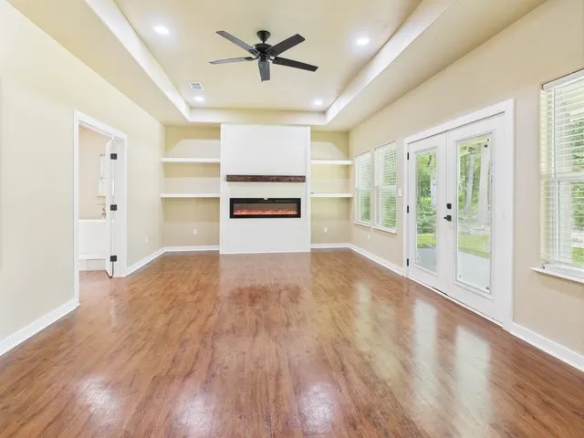 Single Family Residence For Sale in Henderson County , 910 Cream Level Road, Athens, Texas 75751, 7 Bedroom, 4 Bathroom, 3 Garage spaces, 5,780 Sqft, built in 2025, New Construction - Complete, mls#21189257, Real Estate Agent in Athens, Homes For Sale in Henderson county, Homes For Sale in Athens, Realtor in Athens Texas, Real Estate Brokerage Independent Realty Texas, Luminita Cordes Realtor