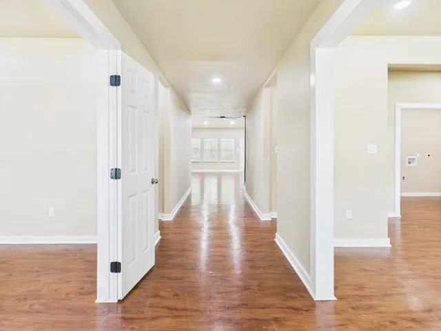 Single Family Residence For Sale in Henderson County , 910 Cream Level Road, Athens, Texas 75751, 7 Bedroom, 4 Bathroom, 3 Garage spaces, 5,780 Sqft, built in 2025, New Construction - Complete, mls#21189257, Real Estate Agent in Athens, Homes For Sale in Henderson county, Homes For Sale in Athens, Realtor in Athens Texas, Real Estate Brokerage Independent Realty Texas, Luminita Cordes Realtor