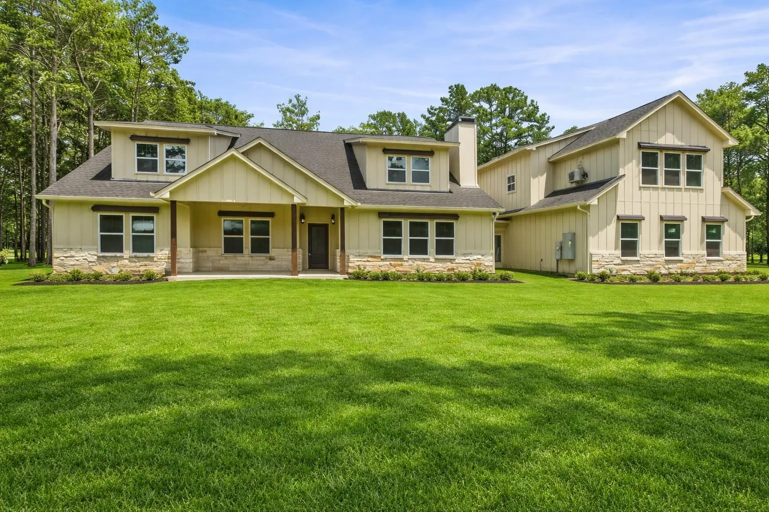 Single Family Residence For Sale in Henderson County , 910 Cream Level Road, Athens, Texas 75751, 7 Bedroom, 4 Bathroom, 3 Garage spaces, 5,780 Sqft, built in 2025, New Construction - Complete, mls#21189257, Real Estate Agent in Athens, Homes For Sale in Henderson county, Homes For Sale in Athens, Realtor in Athens Texas, Real Estate Brokerage Independent Realty Texas, Luminita Cordes Realtor