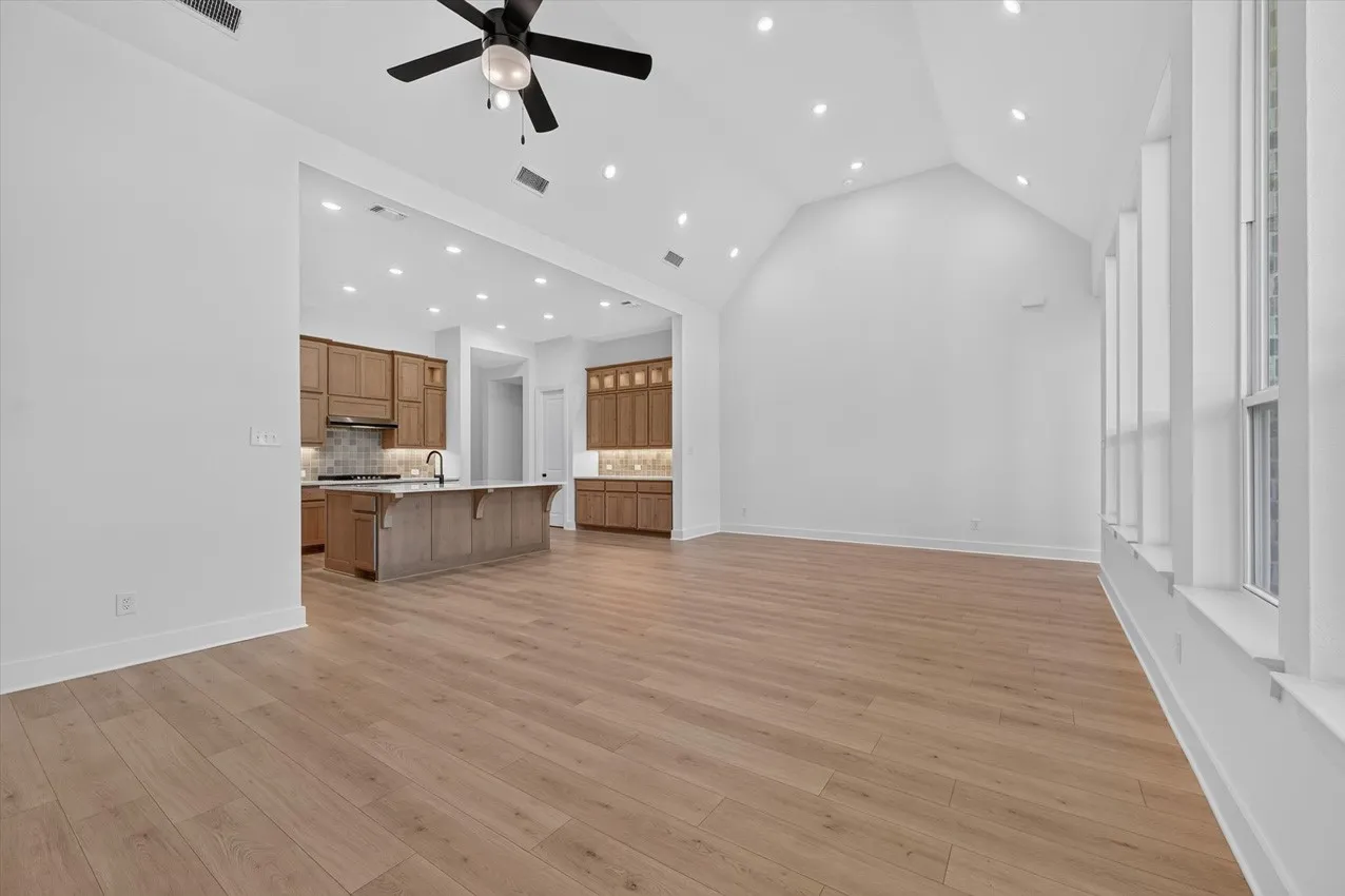 Single Family Residence For Sale in Grayson County , 2802 Cedar Ridge, Sherman, Texas 75092, 4 Bedroom, 4 Bathroom, 3 Garage spaces, 2,819 Sqft, built in 2026, mls#21189393, Real Estate Agent in Sherman, Homes For Sale in Grayson county, Homes For Sale in Sherman, Realtor in Sherman Texas, Real Estate Brokerage Independent Realty Texas, Luminita Cordes Realtor