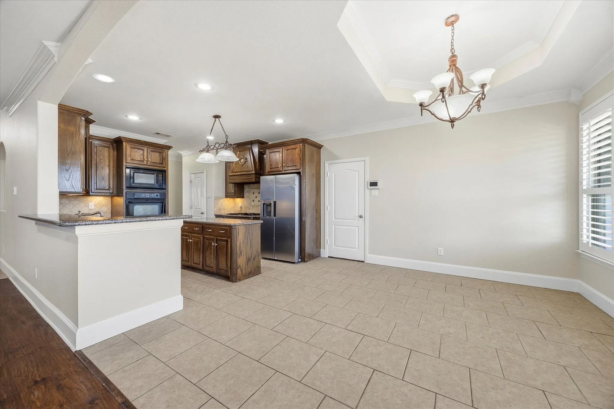 Single Family Residence For Sale in Kaufman County , 18176 Langford Lane, Talty, Texas 75126, 4 Bedroom, 3 Bathroom, 3 Garage spaces, 3,361 Sqft, built in 2005, Preowned, mls#21188504, Real Estate Agent in Talty, Homes For Sale in Kaufman county, Homes For Sale in Talty, Realtor in Talty Texas, Real Estate Brokerage Independent Realty Texas, Luminita Cordes Realtor