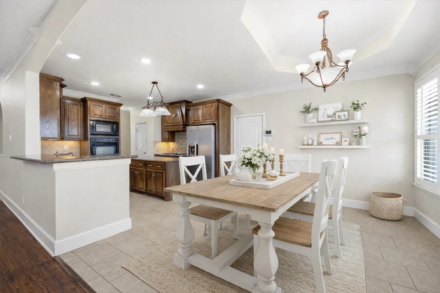 Virtually staged