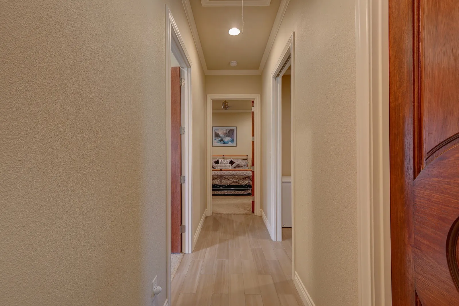 Single Family Residence For Sale in Hill County , 1754 Highland Drive, Whitney, Texas 76692, 3 Bedroom, 3 Bathroom, 4 Garage spaces, 3,412 Sqft, built in 2014, Preowned, Price $744,000, mls#21189602, Real Estate Agent in Whitney, Homes For Sale in Hill county, Homes For Sale in Whitney, Realtor in Whitney Texas, Real Estate Brokerage Independent Realty Texas, Luminita Cordes Realtor