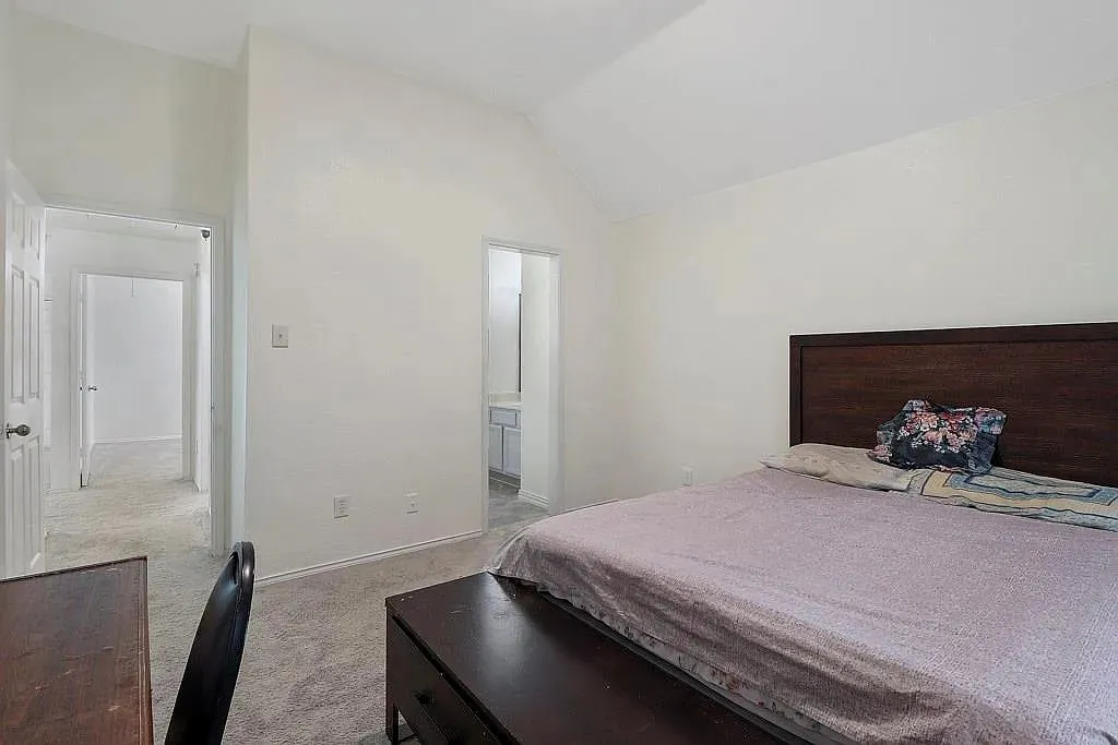 Single Family Residence For Rent in Denton County , 1525 Dimmit Drive, Carrollton, Texas 75010, 3 Bedroom, 3 Bathroom, 2 Garage spaces, 2,368 Sqft, built in 1999, mls#21189698, Real Estate Agent in Carrollton, Homes For Rent in Denton county, Homes For Rent in Carrollton, Realtor in Carrollton Texas, Real Estate Brokerage Independent Realty Texas, Luminita Cordes Realtor