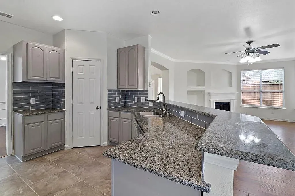 Single Family Residence For Rent in Denton County , 1525 Dimmit Drive, Carrollton, Texas 75010, 3 Bedroom, 3 Bathroom, 2 Garage spaces, 2,368 Sqft, built in 1999, mls#21189698, Real Estate Agent in Carrollton, Homes For Rent in Denton county, Homes For Rent in Carrollton, Realtor in Carrollton Texas, Real Estate Brokerage Independent Realty Texas, Luminita Cordes Realtor