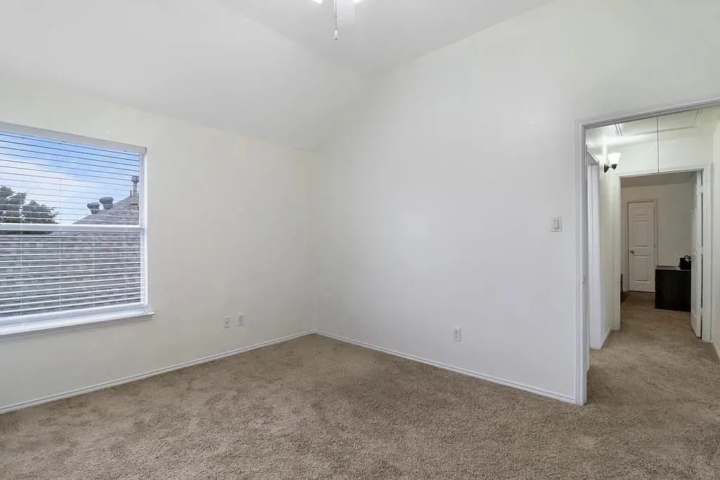 Single Family Residence For Rent in Denton County , 1525 Dimmit Drive, Carrollton, Texas 75010, 3 Bedroom, 3 Bathroom, 2 Garage spaces, 2,368 Sqft, built in 1999, mls#21189698, Real Estate Agent in Carrollton, Homes For Rent in Denton county, Homes For Rent in Carrollton, Realtor in Carrollton Texas, Real Estate Brokerage Independent Realty Texas, Luminita Cordes Realtor