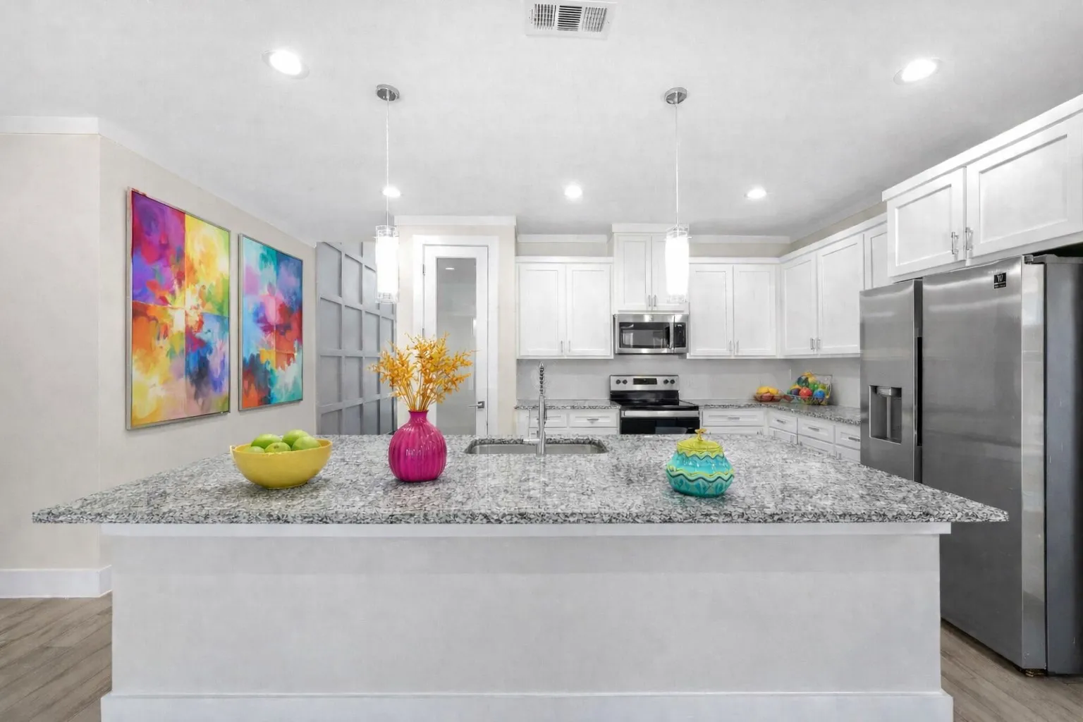 Single Family Residence For Sale in Dallas County , 1706 Kraft Street, Dallas, Texas 75212, 4 Bedroom, 3 Bathroom, 2 Garage spaces, 1,748 Sqft, built in 2022, Preowned, mls#21189751, Real Estate Agent in Dallas, Homes For Sale in Dallas county, Homes For Sale in Dallas, Realtor in Dallas Texas, Real Estate Brokerage Independent Realty Texas, Luminita Cordes Realtor