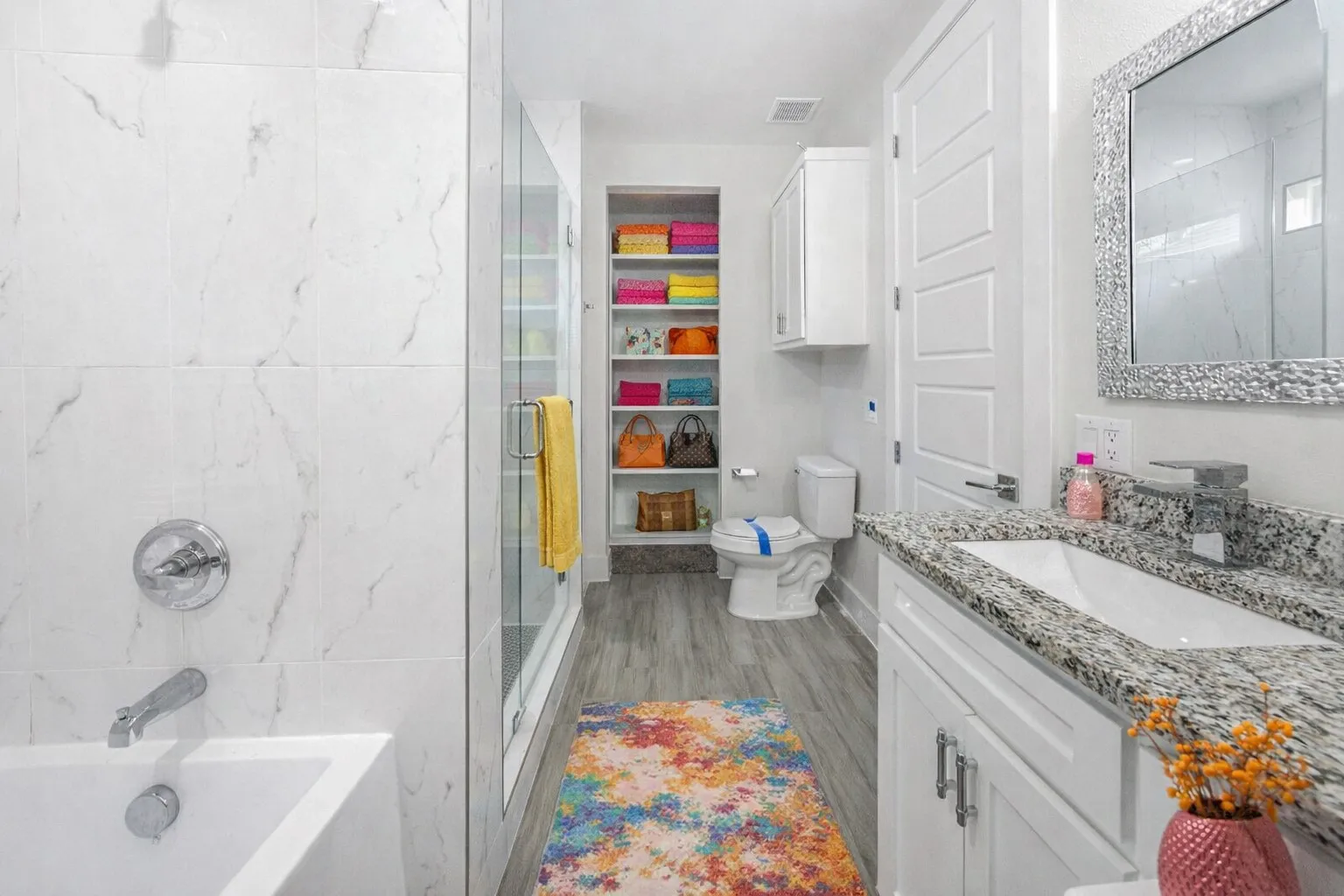 Single Family Residence For Sale in Dallas County , 1706 Kraft Street, Dallas, Texas 75212, 4 Bedroom, 3 Bathroom, 2 Garage spaces, 1,748 Sqft, built in 2022, Preowned, mls#21189751, Real Estate Agent in Dallas, Homes For Sale in Dallas county, Homes For Sale in Dallas, Realtor in Dallas Texas, Real Estate Brokerage Independent Realty Texas, Luminita Cordes Realtor