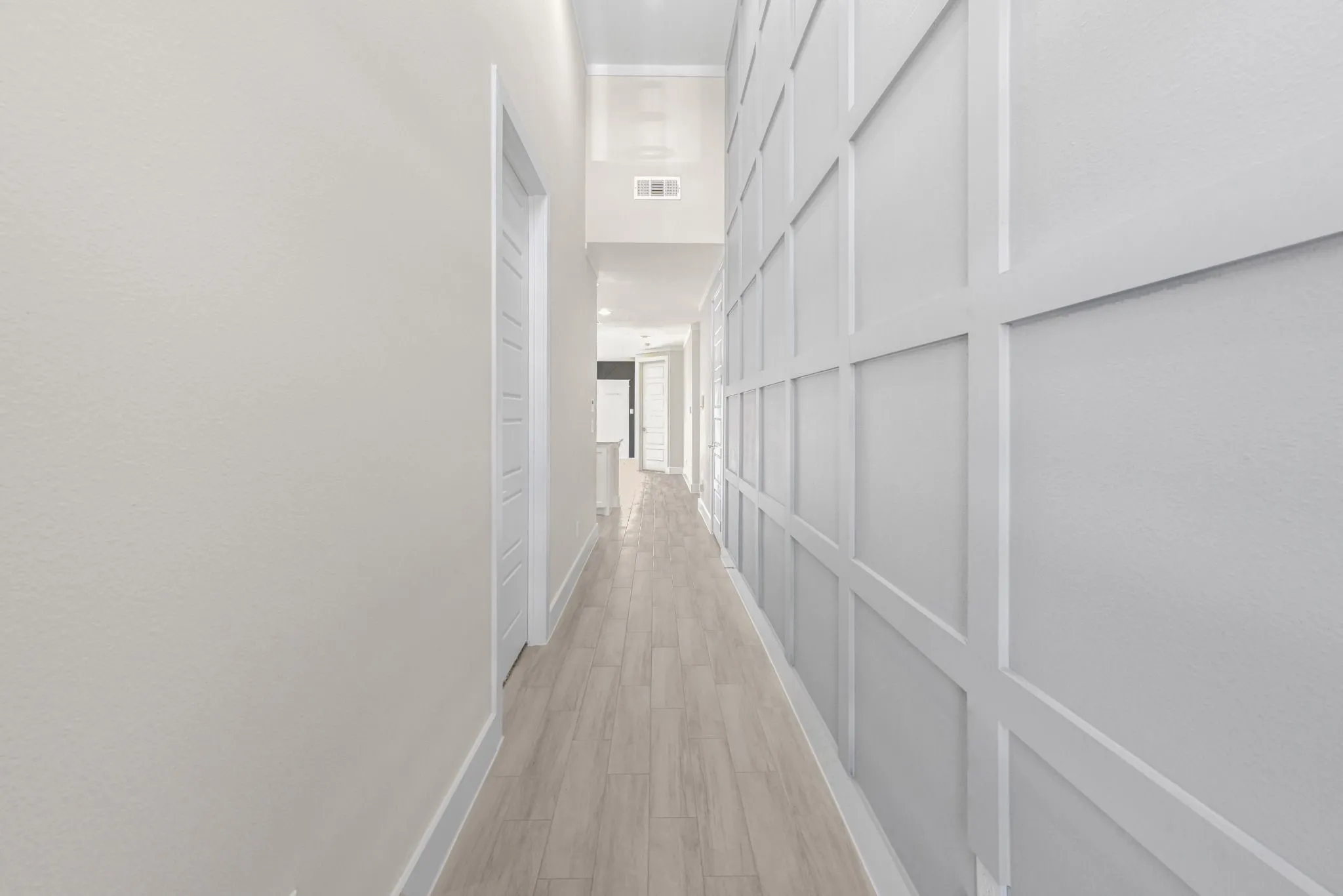Single Family Residence For Sale in Dallas County , 1706 Kraft Street, Dallas, Texas 75212, 4 Bedroom, 3 Bathroom, 2 Garage spaces, 1,748 Sqft, built in 2022, Preowned, mls#21189751, Real Estate Agent in Dallas, Homes For Sale in Dallas county, Homes For Sale in Dallas, Realtor in Dallas Texas, Real Estate Brokerage Independent Realty Texas, Luminita Cordes Realtor