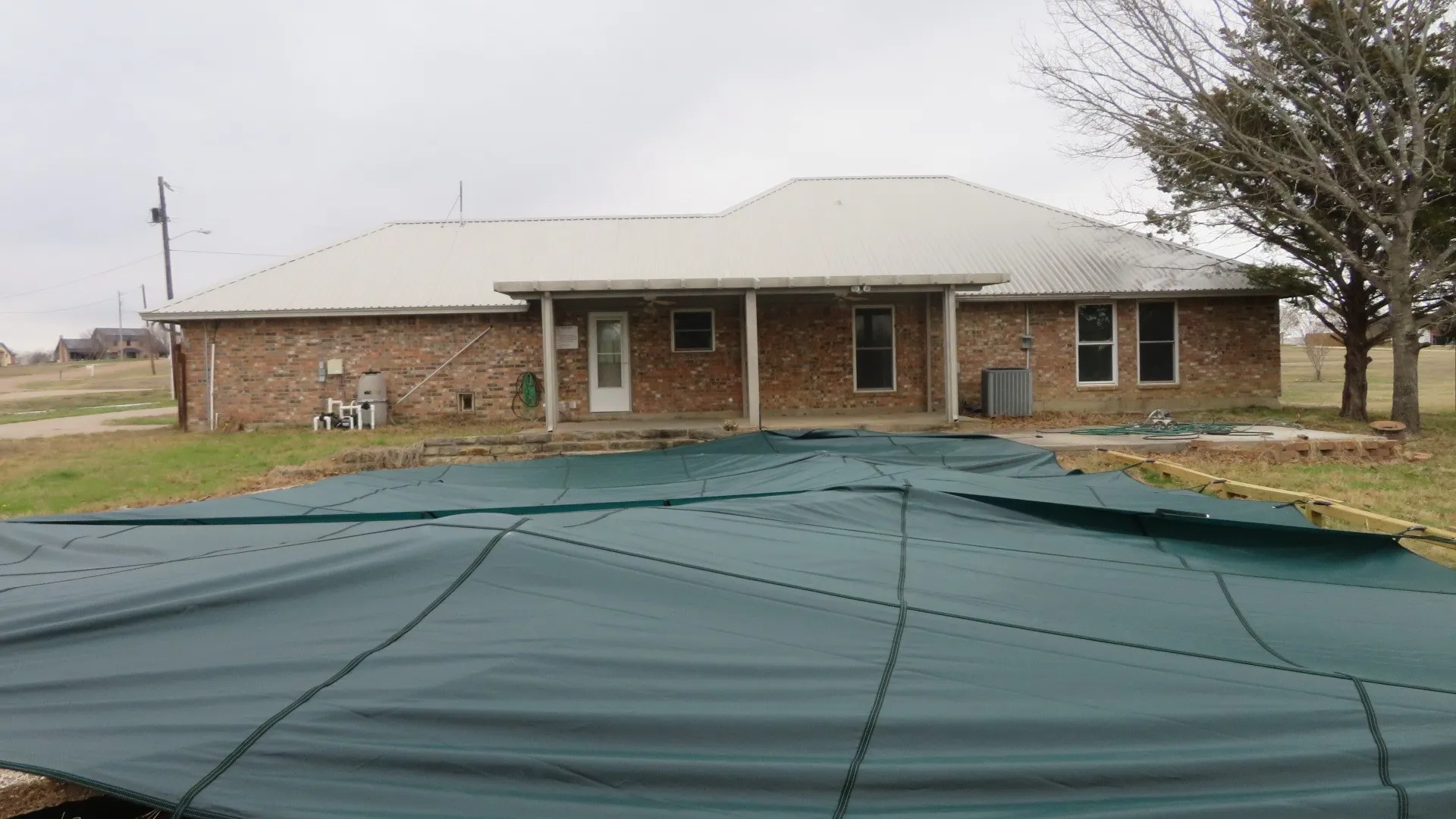 Single Family Residence For Sale in Ellis County , 108 Creekview Circle, Maypearl, Texas 76064, 4 Bedroom, 2 Bathroom, 2 Garage spaces, 2,730 Sqft, built in 1995, mls#21189608, Real Estate Agent in Maypearl, Homes For Sale in Ellis county, Homes For Sale in Maypearl, Realtor in Maypearl Texas, Real Estate Brokerage Independent Realty Texas, Luminita Cordes Realtor