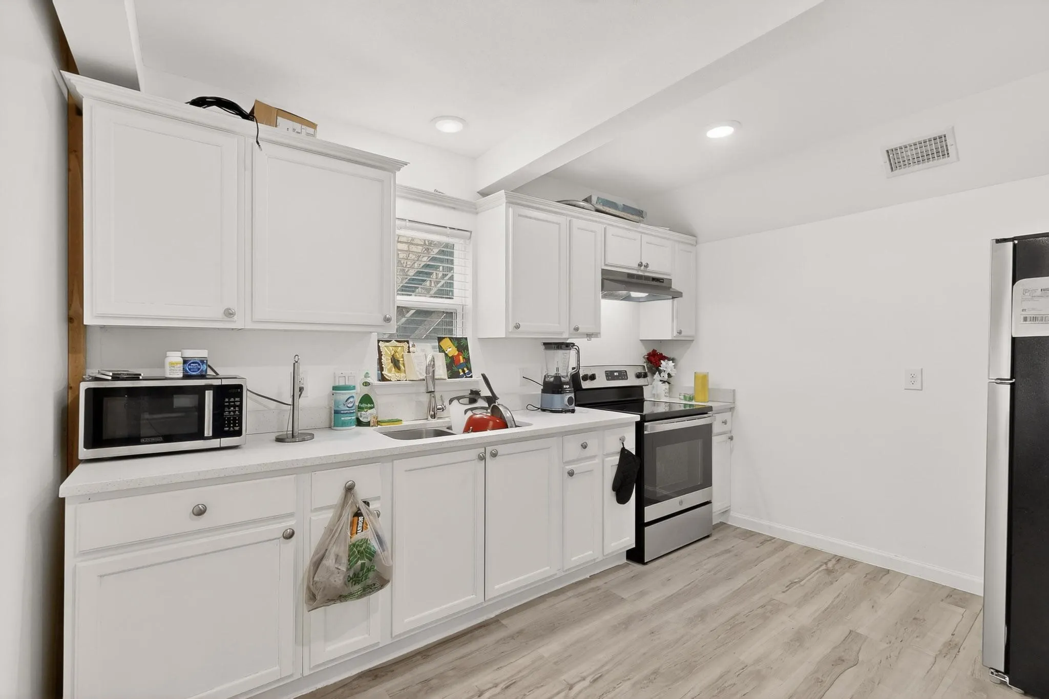 Single Family Residence For Sale in Dallas County , 12029 Forest Glen Lane, Balch Springs, Texas 75180, 9 Bedroom, 4 Bathroom, Garage spaces, 3,160 Sqft, built in 1955, Preowned, mls#21186653, Real Estate Agent in Balch Springs, Homes For Sale in Dallas county, Homes For Sale in Balch Springs, Realtor in Balch Springs Texas, Real Estate Brokerage Independent Realty Texas, Luminita Cordes Realtor