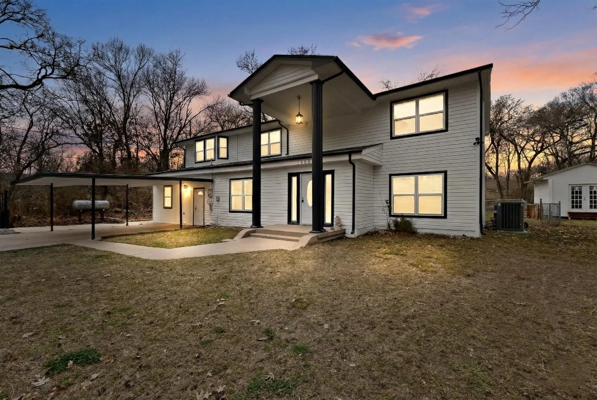 Single Family Residence For Sale in Dallas County , 12029 Forest Glen Lane, Balch Springs, Texas 75180, 9 Bedroom, 4 Bathroom, Garage spaces, 3,160 Sqft, built in 1955, Preowned, mls#21186653, Real Estate Agent in Balch Springs, Homes For Sale in Dallas county, Homes For Sale in Balch Springs, Realtor in Balch Springs Texas, Real Estate Brokerage Independent Realty Texas, Luminita Cordes Realtor