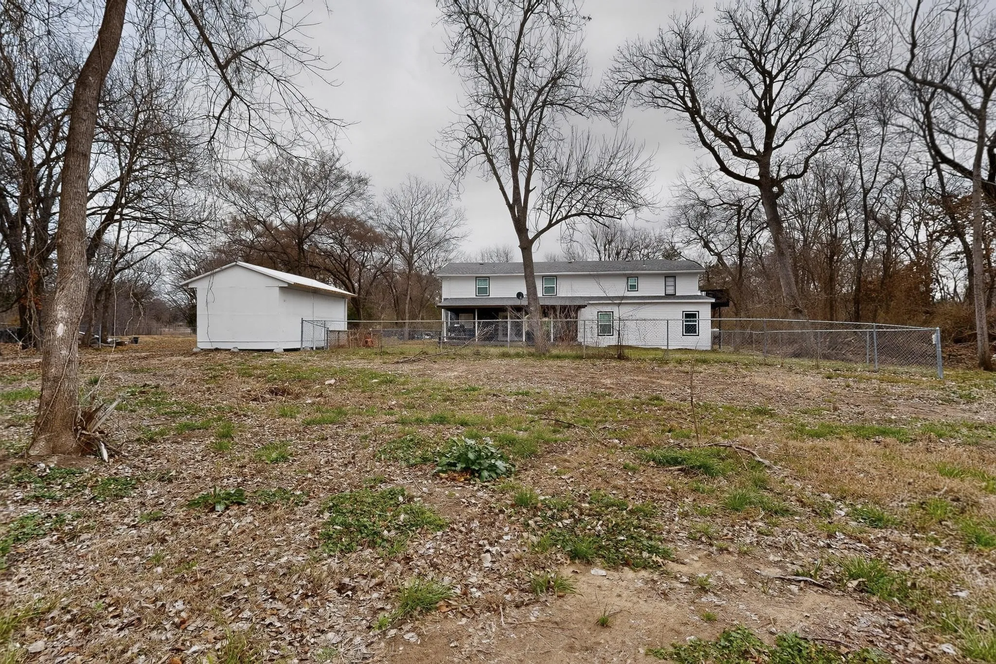 Single Family Residence For Sale in Dallas County , 12029 Forest Glen Lane, Balch Springs, Texas 75180, 9 Bedroom, 4 Bathroom, Garage spaces, 3,160 Sqft, built in 1955, Preowned, mls#21186653, Real Estate Agent in Balch Springs, Homes For Sale in Dallas county, Homes For Sale in Balch Springs, Realtor in Balch Springs Texas, Real Estate Brokerage Independent Realty Texas, Luminita Cordes Realtor