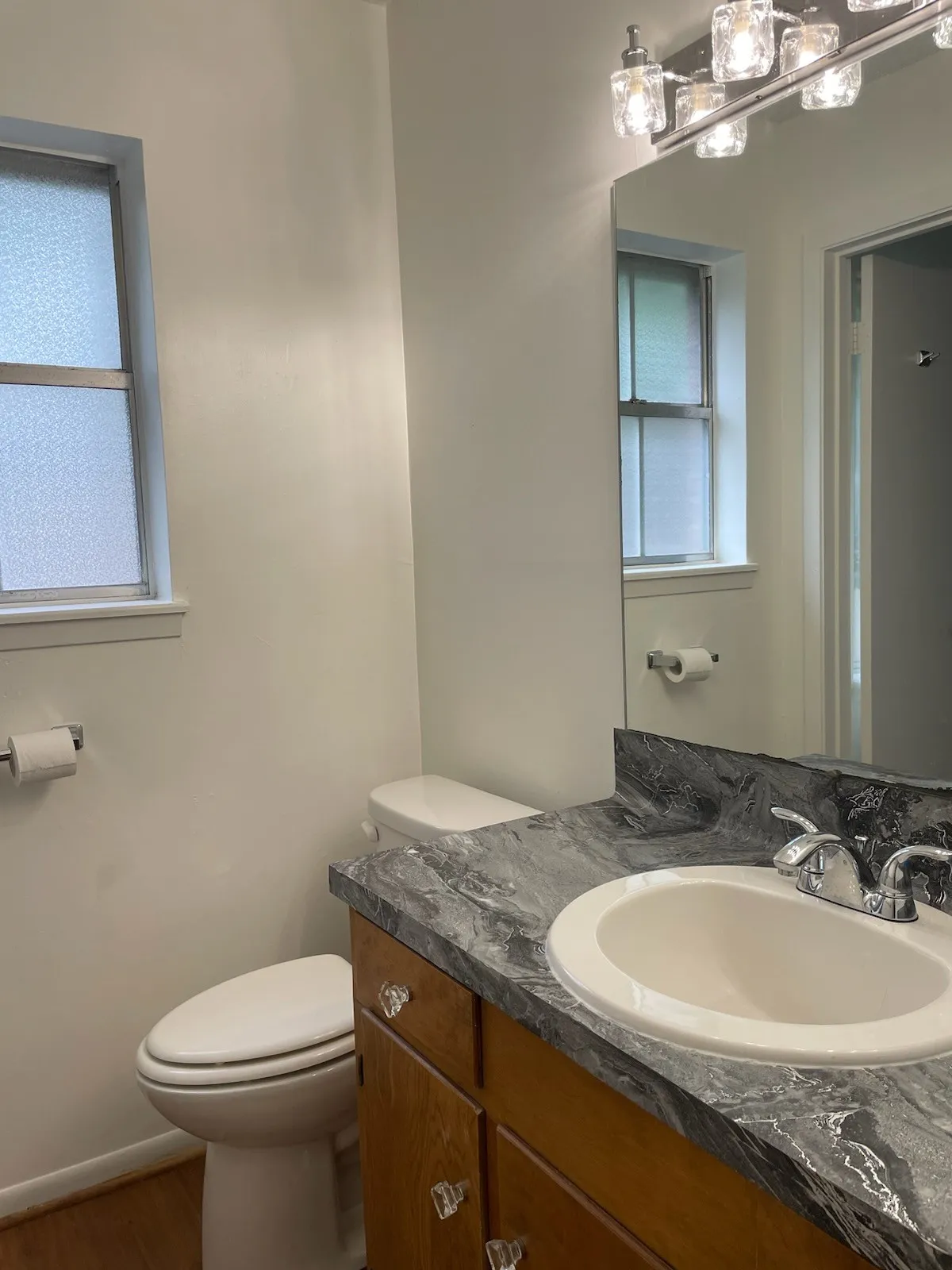 Single Family Residence For Sale in Upshur County , 815 N Bledsoe Street, Gilmer, Texas 75644, 3 Bedroom, 2 Bathroom, Garage spaces, 1,150 Sqft, built in 1981, mls#21189782, Real Estate Agent in Gilmer, Homes For Sale in Upshur county, Homes For Sale in Gilmer, Realtor in Gilmer Texas, Real Estate Brokerage Independent Realty Texas, Luminita Cordes Realtor