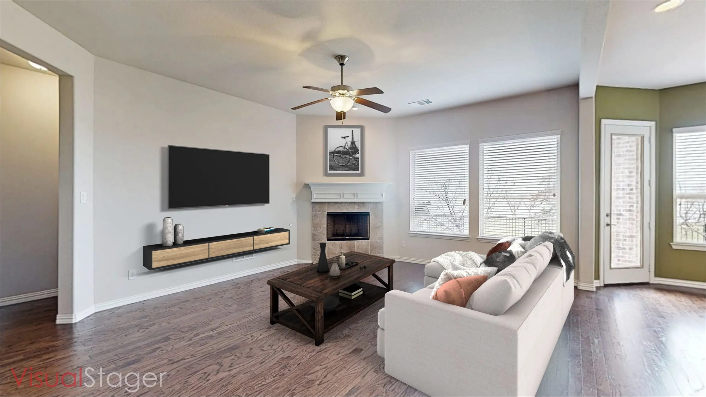 Single Family Residence For Sale in Dallas County , 1921 Lake Front Trail, Garland, Texas 75043, 4 Bedroom, 4 Bathroom, 2 Garage spaces, 3,111 Sqft, built in 2015, Preowned, mls#21189652, Real Estate Agent in Garland, Homes For Sale in Dallas county, Homes For Sale in Garland, Realtor in Garland Texas, Real Estate Brokerage Independent Realty Texas, Luminita Cordes Realtor