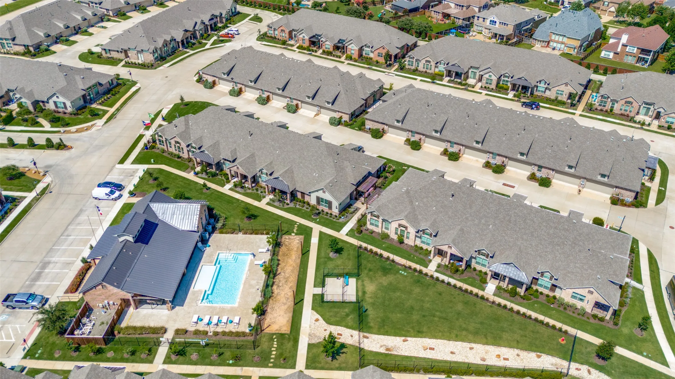 Townhouse For Sale in Dallas County , 7220 Calistoga Lane, Grand Prairie, Texas 75054, 2 Bedroom, 2 Bathroom, 2 Garage spaces, 1,444 Sqft, built in 2021, Preowned, mls#21184118, Real Estate Agent in Grand Prairie, Homes For Sale in Dallas county, Homes For Sale in Grand Prairie, Realtor in Grand Prairie Texas, Real Estate Brokerage Independent Realty Texas, Luminita Cordes Realtor