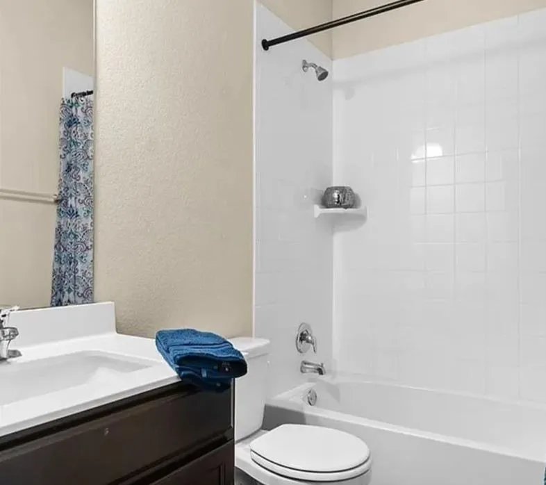 Single Family Residence For Sale in Bell County , 5561 Perditas Drive, Belton, Texas 76513, 5 Bedroom, 4 Bathroom, 2 Garage spaces, 3,140 Sqft, built in 2019, mls#21188507, Real Estate Agent in Belton, Homes For Sale in Bell county, Homes For Sale in Belton, Realtor in Belton Texas, Real Estate Brokerage Independent Realty Texas, Luminita Cordes Realtor