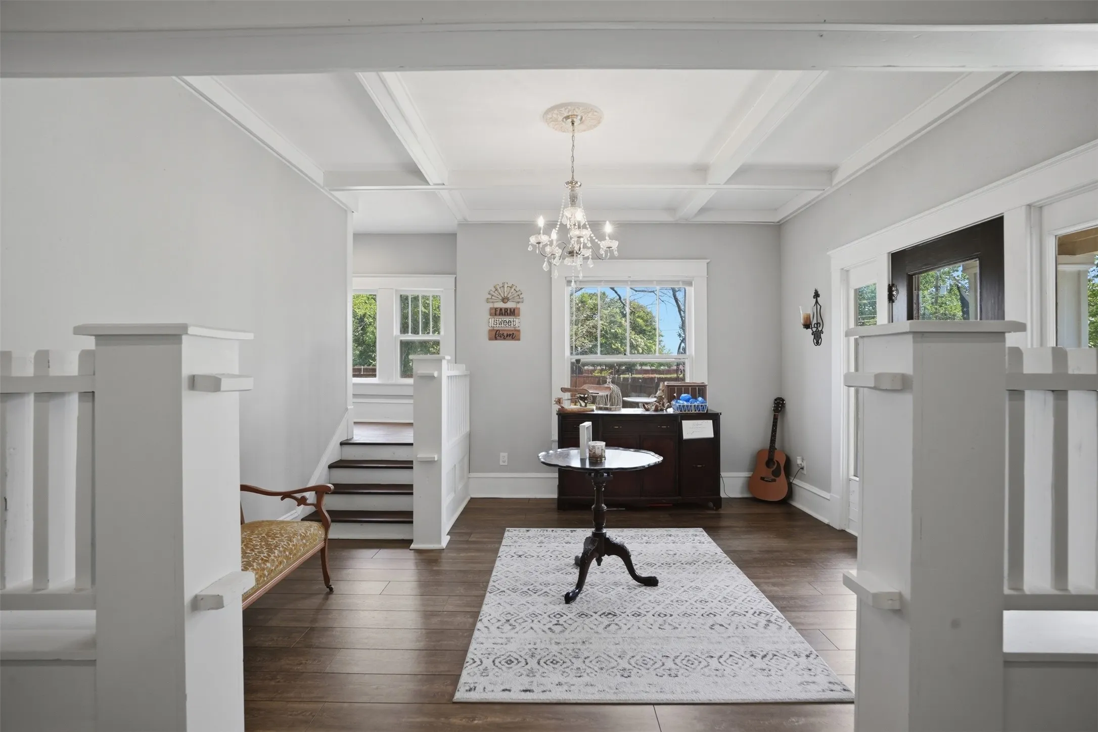 Single Family Residence For Sale in Fannin County , 901 N Main Street, Leonard, Texas 75452, 4 Bedroom, 3 Bathroom, Garage spaces, 2,778 Sqft, built in 1906, Preowned, Price $629,000, mls#21189907, Real Estate Agent in Leonard, Homes For Sale in Fannin county, Homes For Sale in Leonard, Realtor in Leonard Texas, Real Estate Brokerage Independent Realty Texas, Luminita Cordes Realtor
