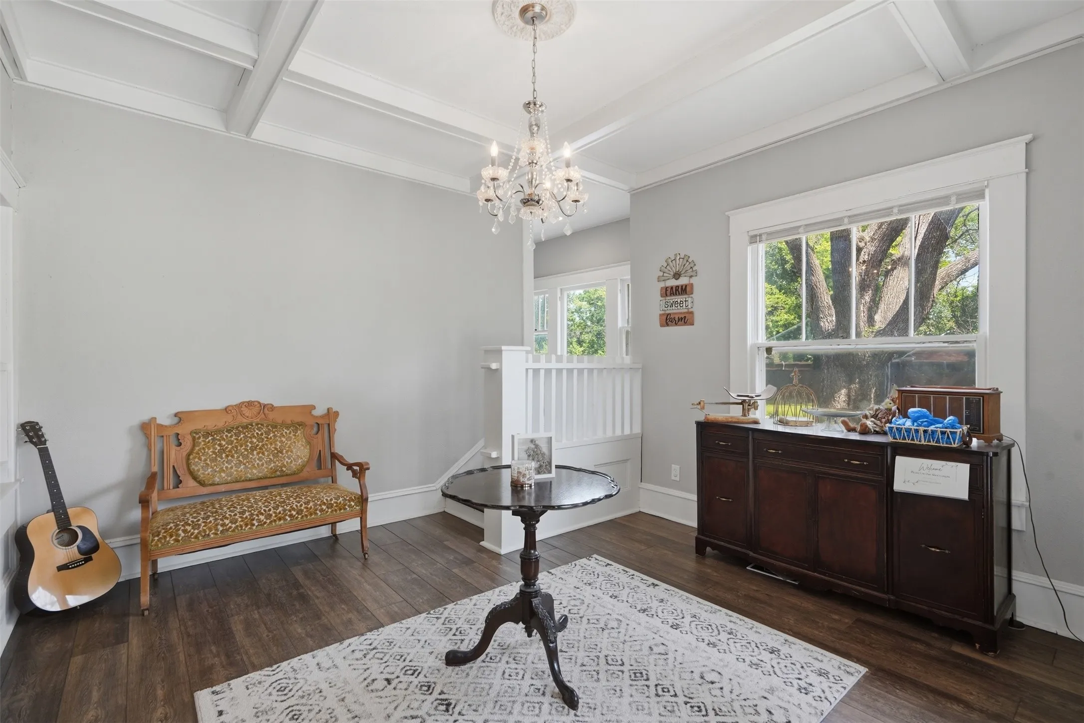 Single Family Residence For Sale in Fannin County , 901 N Main Street, Leonard, Texas 75452, 4 Bedroom, 3 Bathroom, Garage spaces, 2,778 Sqft, built in 1906, Preowned, Price $629,000, mls#21189907, Real Estate Agent in Leonard, Homes For Sale in Fannin county, Homes For Sale in Leonard, Realtor in Leonard Texas, Real Estate Brokerage Independent Realty Texas, Luminita Cordes Realtor