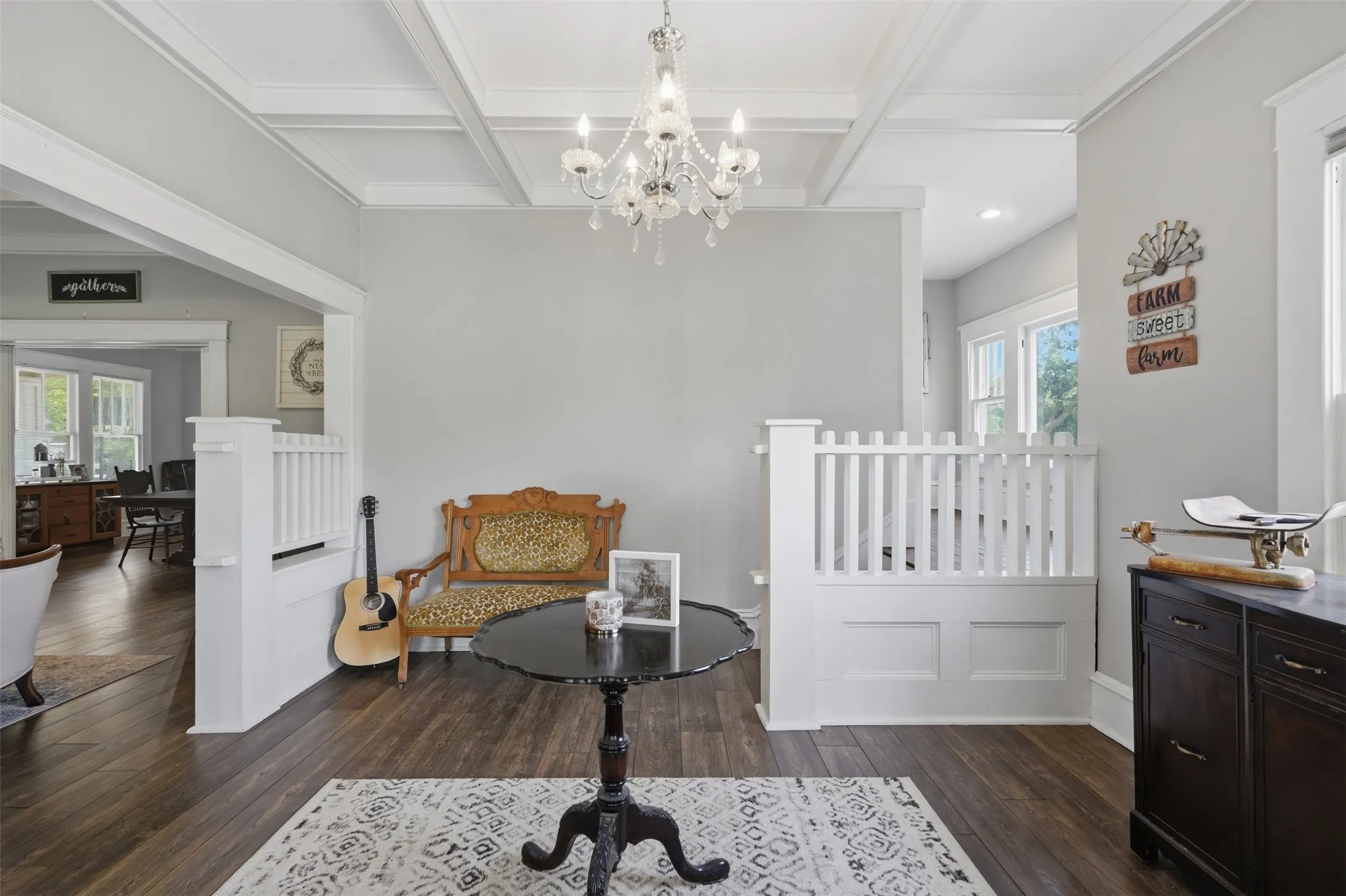 Single Family Residence For Sale in Fannin County , 901 N Main Street, Leonard, Texas 75452, 4 Bedroom, 3 Bathroom, Garage spaces, 2,778 Sqft, built in 1906, Preowned, Price $629,000, mls#21189907, Real Estate Agent in Leonard, Homes For Sale in Fannin county, Homes For Sale in Leonard, Realtor in Leonard Texas, Real Estate Brokerage Independent Realty Texas, Luminita Cordes Realtor