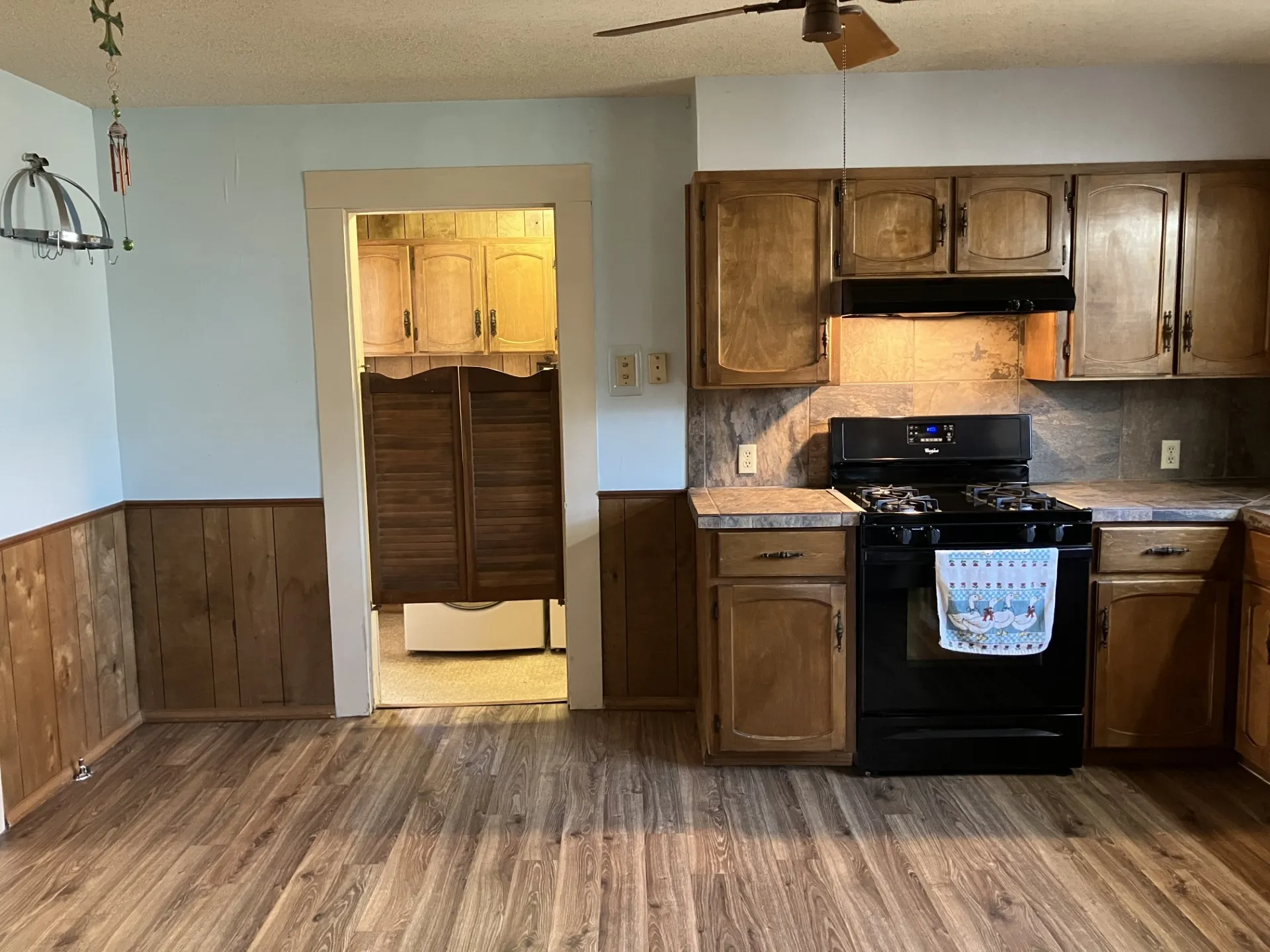 Single Family Residence For Sale in Baylor County , 109 N Foley Street, Seymour, Texas 76380, 2 Bedroom, 2 Bathroom, 1 Garage spaces, 1,304 Sqft, built in 1905, mls#21189910, Real Estate Agent in Seymour, Homes For Sale in Baylor county, Homes For Sale in Seymour, Realtor in Seymour Texas, Real Estate Brokerage Independent Realty Texas, Luminita Cordes Realtor
