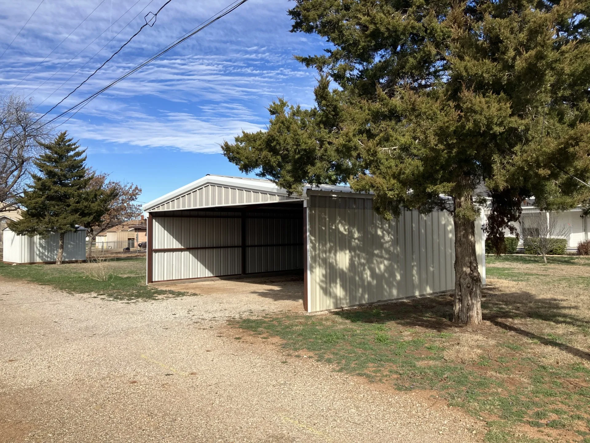 Single Family Residence For Sale in Baylor County , 109 N Foley Street, Seymour, Texas 76380, 2 Bedroom, 2 Bathroom, 1 Garage spaces, 1,304 Sqft, built in 1905, mls#21189910, Real Estate Agent in Seymour, Homes For Sale in Baylor county, Homes For Sale in Seymour, Realtor in Seymour Texas, Real Estate Brokerage Independent Realty Texas, Luminita Cordes Realtor