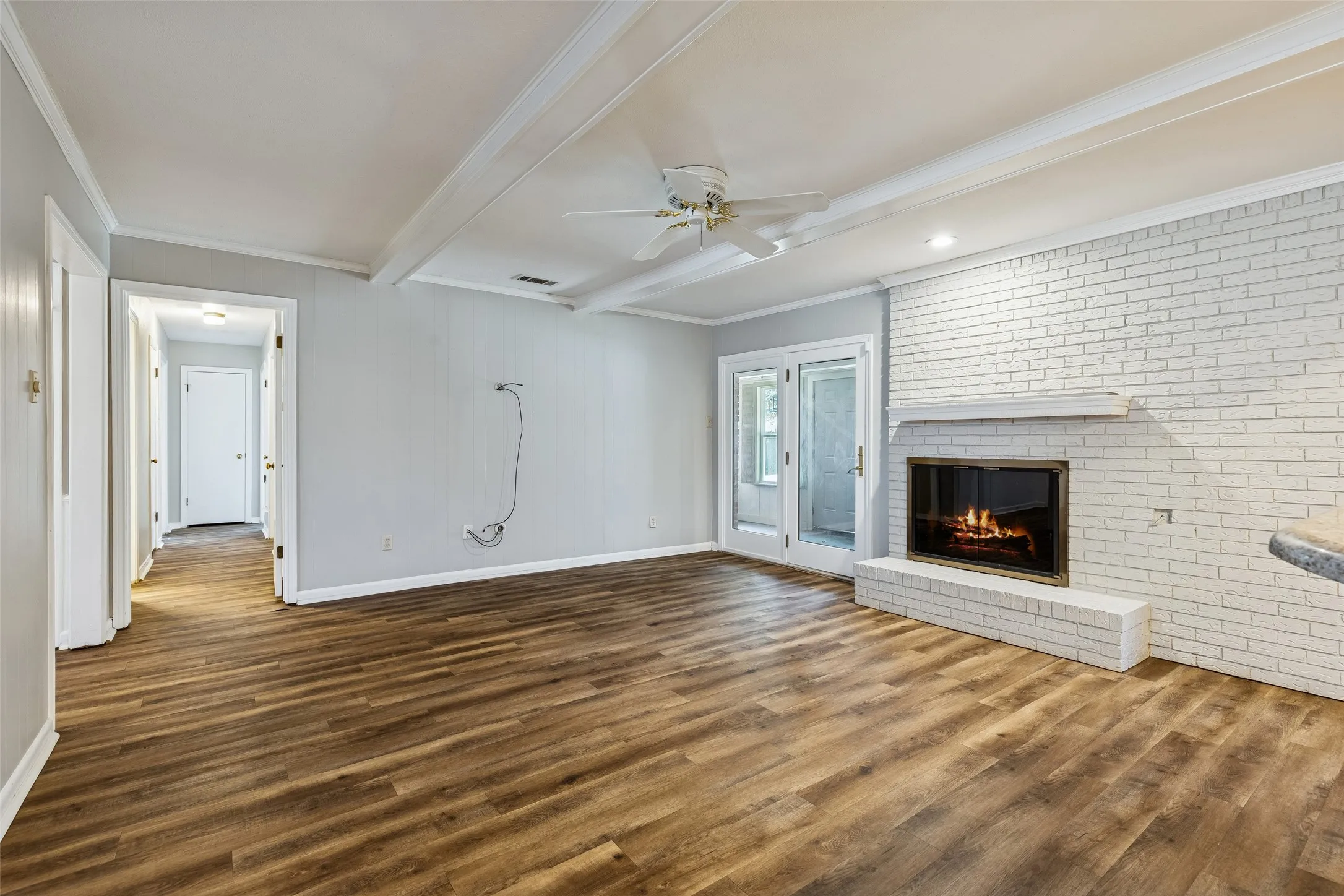 Single Family Residence For Sale in Dallas County , 1017 Denmark Street, Grand Prairie, Texas 75050, 4 Bedroom, 3 Bathroom, Garage spaces, 2,252 Sqft, built in 1970, Preowned, mls#21189598, Real Estate Agent in Grand Prairie, Homes For Sale in Dallas county, Homes For Sale in Grand Prairie, Realtor in Grand Prairie Texas, Real Estate Brokerage Independent Realty Texas, Luminita Cordes Realtor