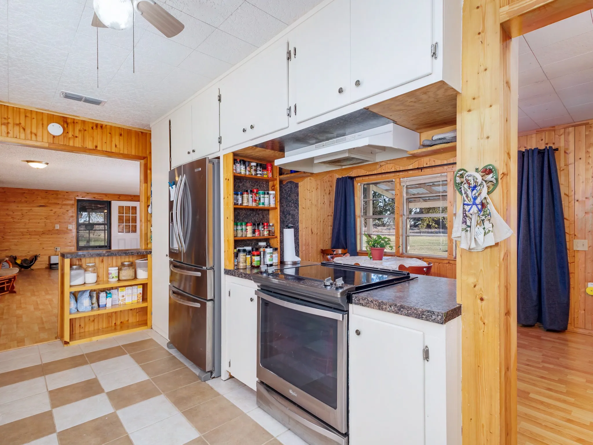 Single Family Residence For Sale in Brown County , 3301 County Road 339, Early, Texas 76802, 3 Bedroom, 3 Bathroom, Garage spaces, 1,968 Sqft, built in 2005, mls#21189858, Real Estate Agent in Early, Homes For Sale in Brown county, Homes For Sale in Early, Realtor in Early Texas, Real Estate Brokerage Independent Realty Texas, Luminita Cordes Realtor