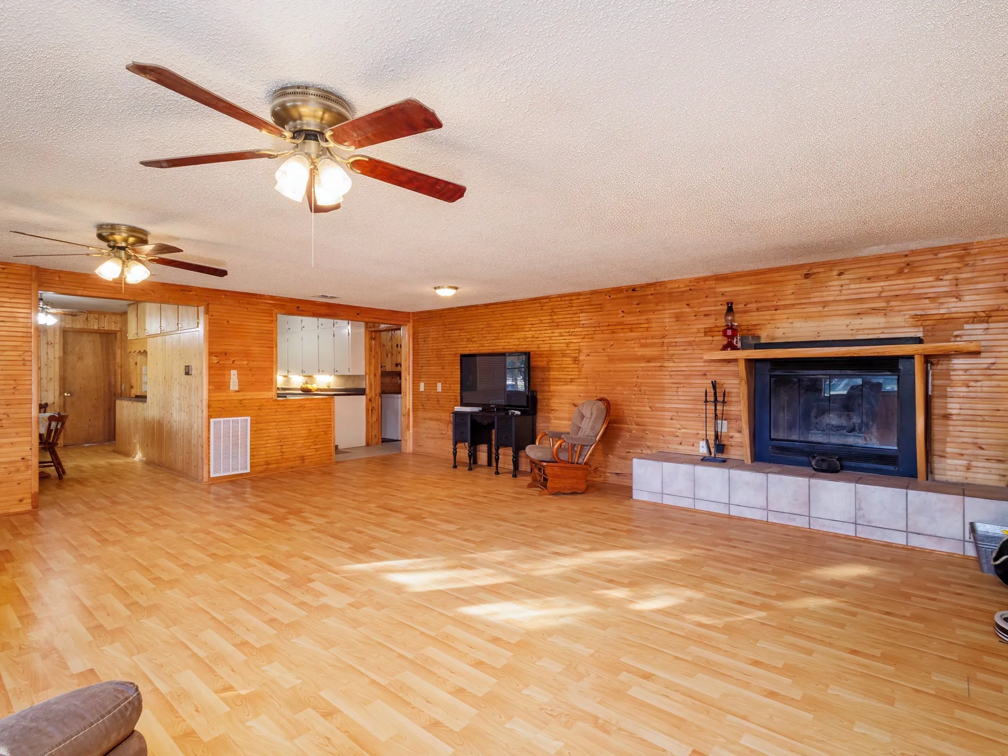 Single Family Residence For Sale in Brown County , 3301 County Road 339, Early, Texas 76802, 3 Bedroom, 3 Bathroom, Garage spaces, 1,968 Sqft, built in 2005, mls#21189858, Real Estate Agent in Early, Homes For Sale in Brown county, Homes For Sale in Early, Realtor in Early Texas, Real Estate Brokerage Independent Realty Texas, Luminita Cordes Realtor