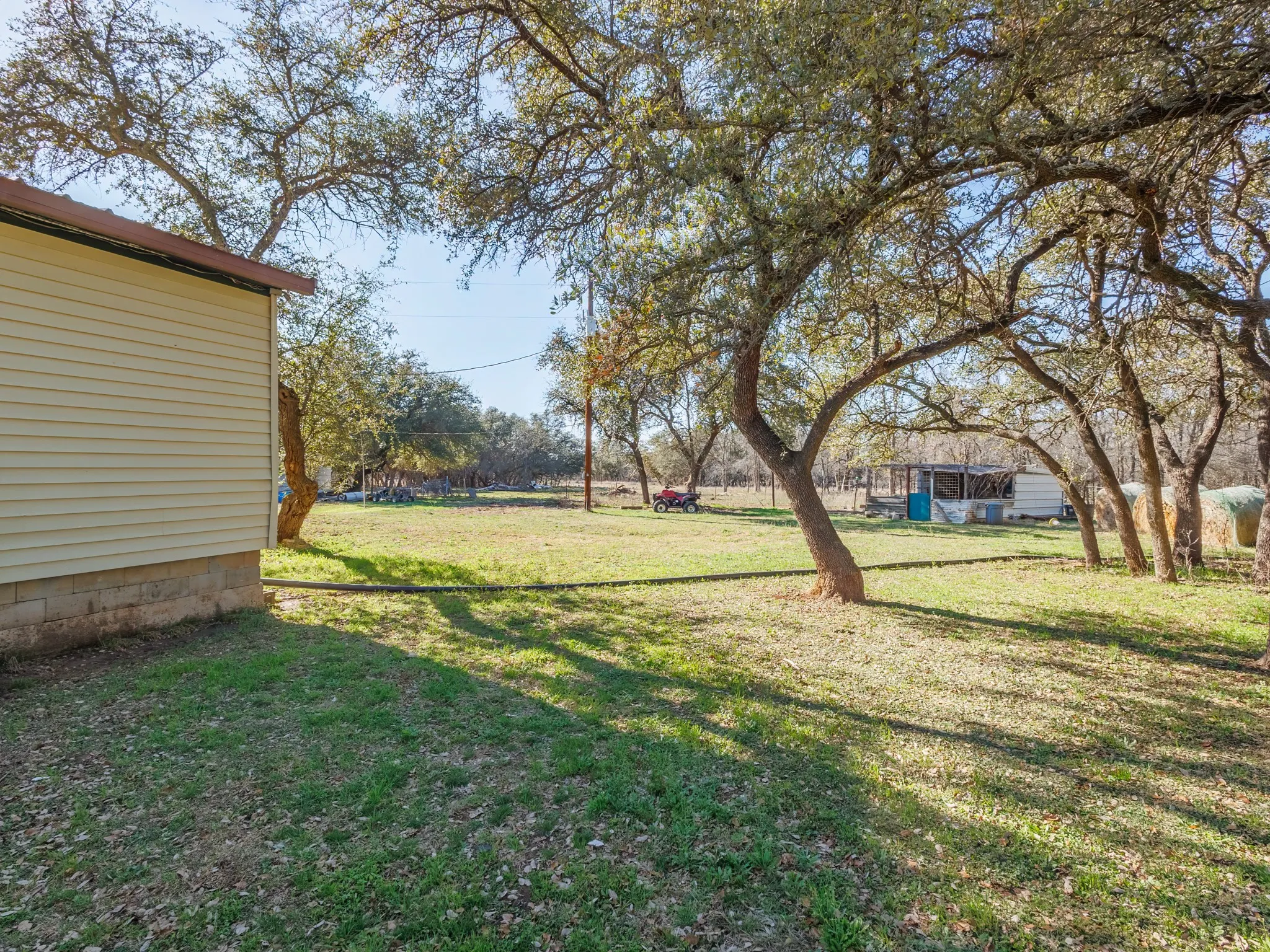 Single Family Residence For Sale in Brown County , 3301 County Road 339, Early, Texas 76802, 3 Bedroom, 3 Bathroom, Garage spaces, 1,968 Sqft, built in 2005, mls#21189858, Real Estate Agent in Early, Homes For Sale in Brown county, Homes For Sale in Early, Realtor in Early Texas, Real Estate Brokerage Independent Realty Texas, Luminita Cordes Realtor