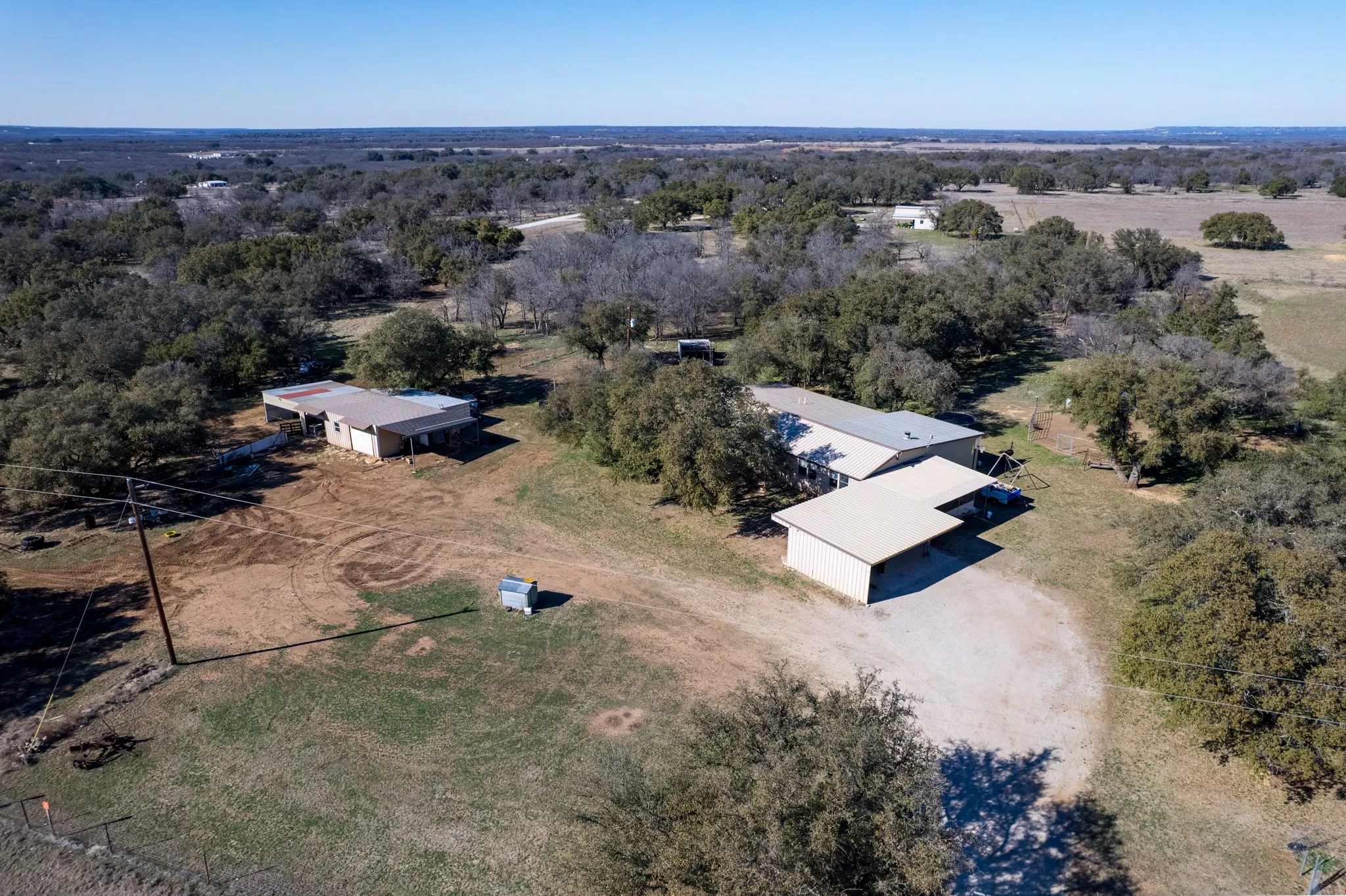 Single Family Residence For Sale in Brown County , 3301 County Road 339, Early, Texas 76802, 3 Bedroom, 3 Bathroom, Garage spaces, 1,968 Sqft, built in 2005, mls#21189858, Real Estate Agent in Early, Homes For Sale in Brown county, Homes For Sale in Early, Realtor in Early Texas, Real Estate Brokerage Independent Realty Texas, Luminita Cordes Realtor