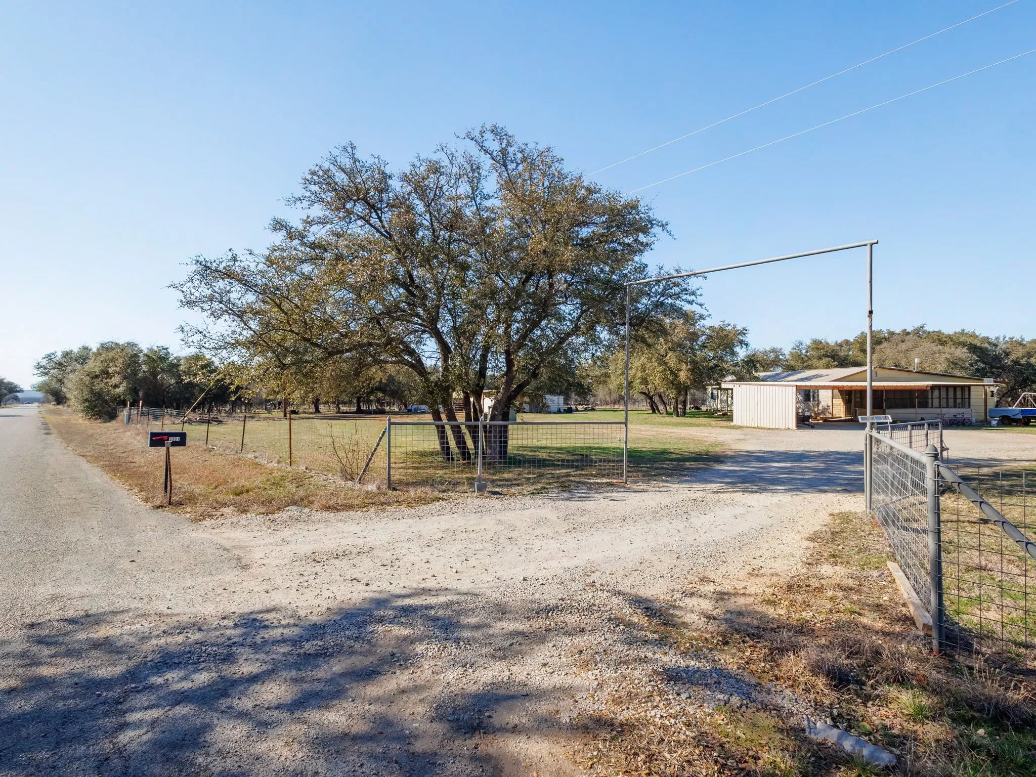 Single Family Residence For Sale in Brown County , 3301 County Road 339, Early, Texas 76802, 3 Bedroom, 3 Bathroom, Garage spaces, 1,968 Sqft, built in 2005, mls#21189858, Real Estate Agent in Early, Homes For Sale in Brown county, Homes For Sale in Early, Realtor in Early Texas, Real Estate Brokerage Independent Realty Texas, Luminita Cordes Realtor