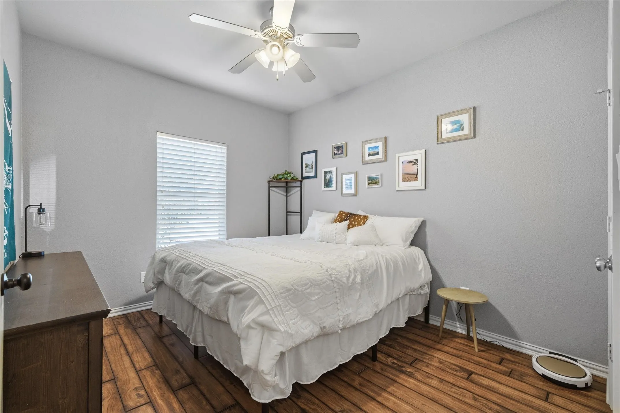 Single Family Residence For Sale in Smith County , 3123 Oak Bend, Tyler, Texas 75707, 4 Bedrooms, 2 Bathrooms, 2 Garage spaces, 1,760 Sqft, built in 2015, Price $320,000, mls#21189989, Real Estate Agent in Tyler, Homes For Sale in Smith county, Homes For Sale in Tyler, Realtor in Tyler Texas, Real Estate Brokerage Independent Realty Texas, Luminita Cordes Realtor