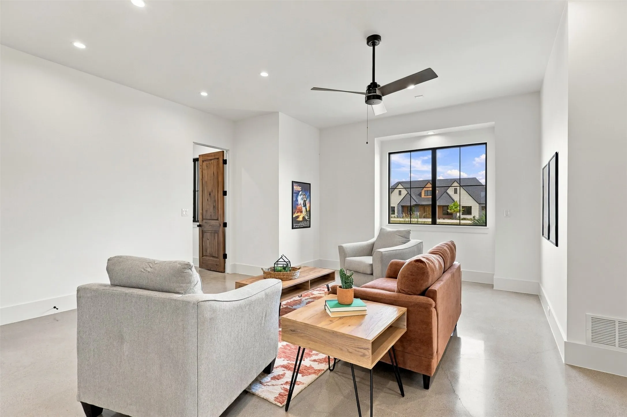 Flex Room off Kitchen