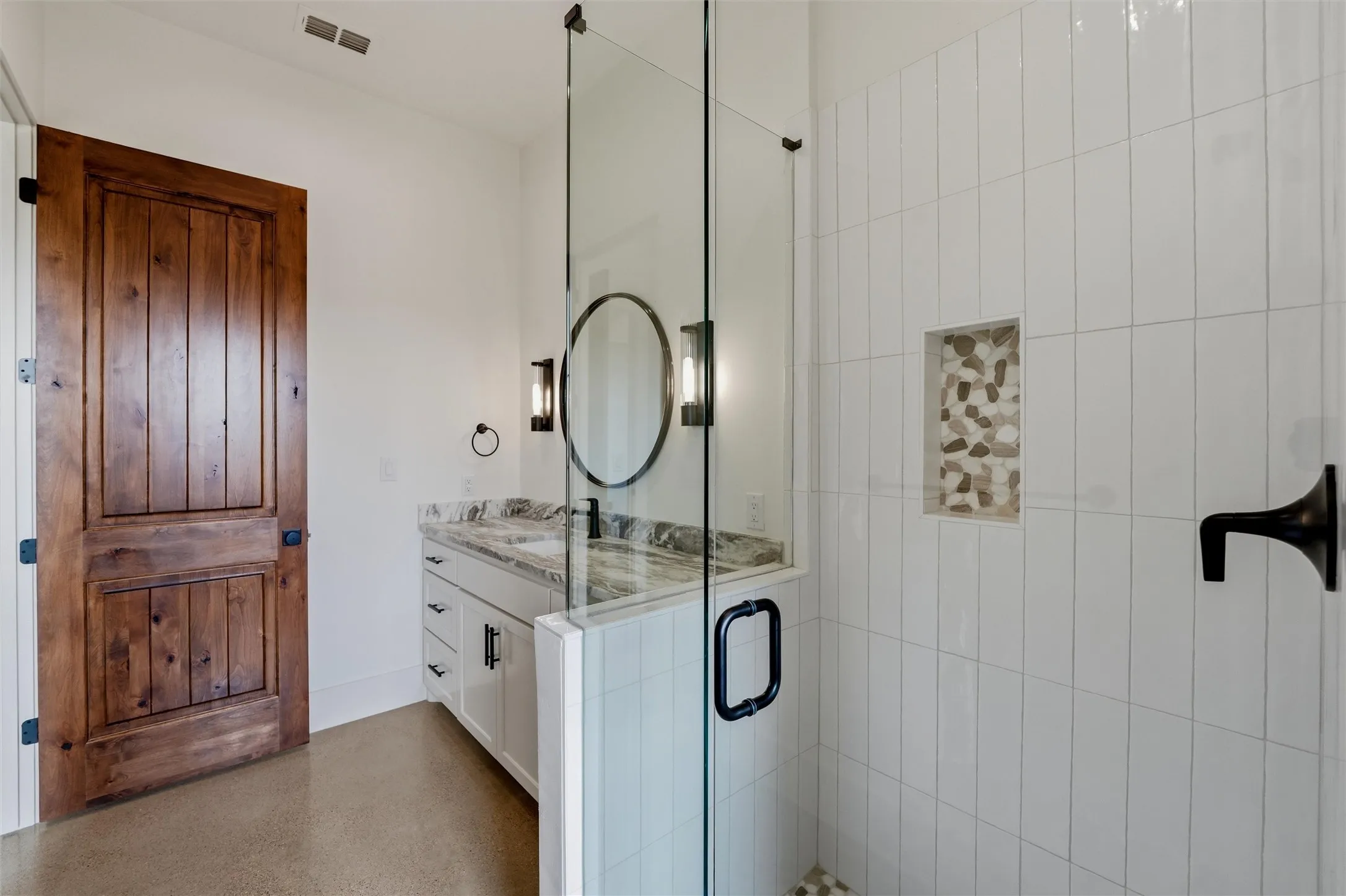 Single Family Residence For Sale in Parker County , 2004 Denali Pass, Aledo, Texas 76008, 5 Bedroom, 5 Bathroom, 3 Garage spaces, 4,249 Sqft, built in 2026, New Construction - Incomplete, mls#21187003, Real Estate Agent in Aledo, Homes For Sale in Parker county, Homes For Sale in Aledo, Realtor in Aledo Texas, Real Estate Brokerage Independent Realty Texas, Luminita Cordes Realtor