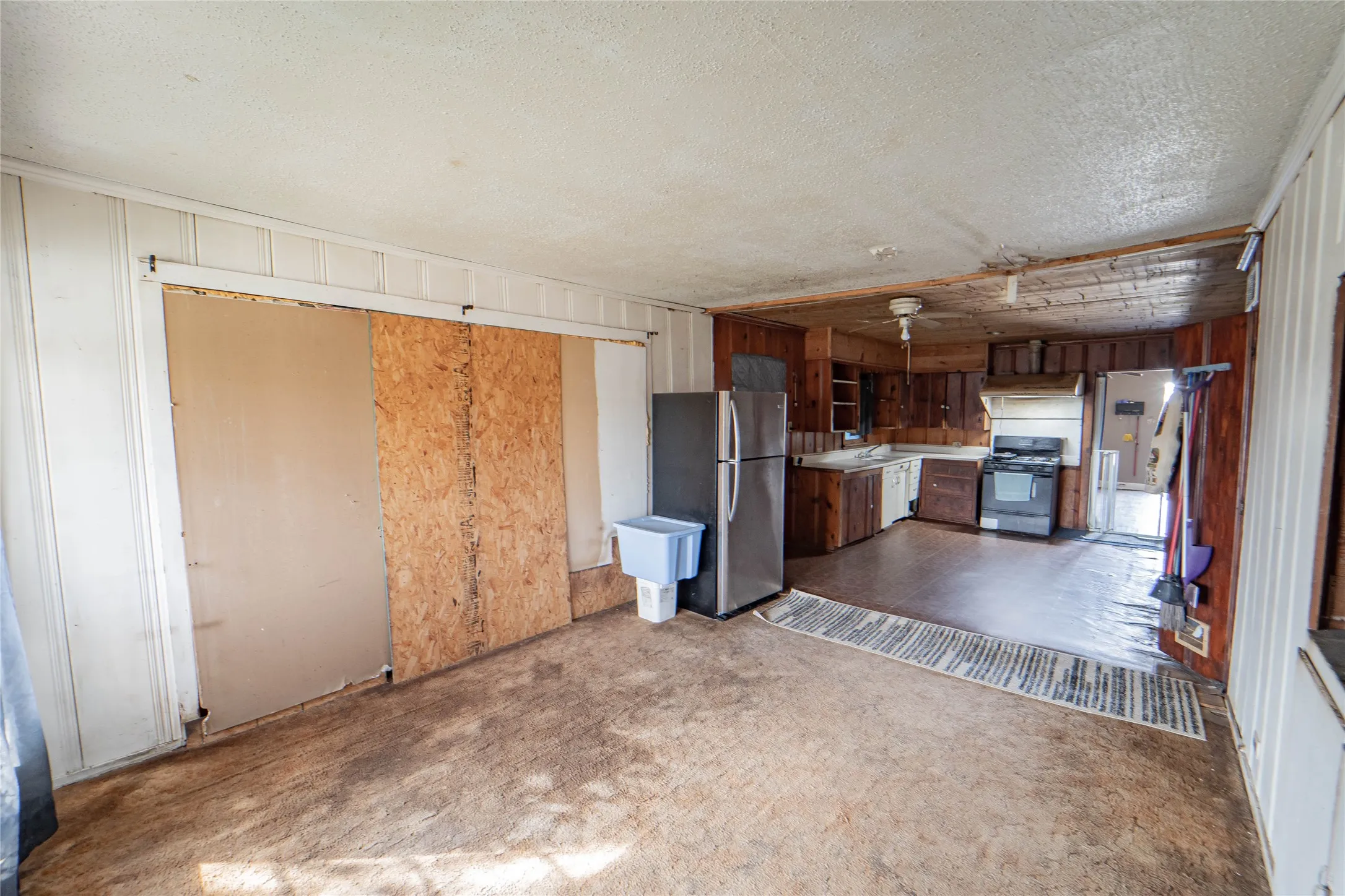 Single Family Residence For Sale in Stephens County , 1109 W Elm Street, Breckenridge, Texas 76424, 3 Bedroom, 1 Bathroom, 1 Garage spaces, 1,936 Sqft, built in 1936, mls#21186444, Real Estate Agent in Breckenridge, Homes For Sale in Stephens county, Homes For Sale in Breckenridge, Realtor in Breckenridge Texas, Real Estate Brokerage Independent Realty Texas, Luminita Cordes Realtor
