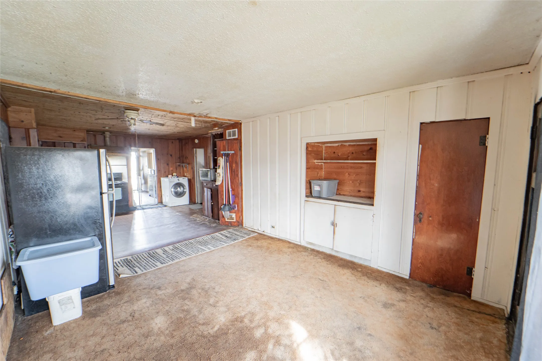 Single Family Residence For Sale in Stephens County , 1109 W Elm Street, Breckenridge, Texas 76424, 3 Bedroom, 1 Bathroom, 1 Garage spaces, 1,936 Sqft, built in 1936, mls#21186444, Real Estate Agent in Breckenridge, Homes For Sale in Stephens county, Homes For Sale in Breckenridge, Realtor in Breckenridge Texas, Real Estate Brokerage Independent Realty Texas, Luminita Cordes Realtor