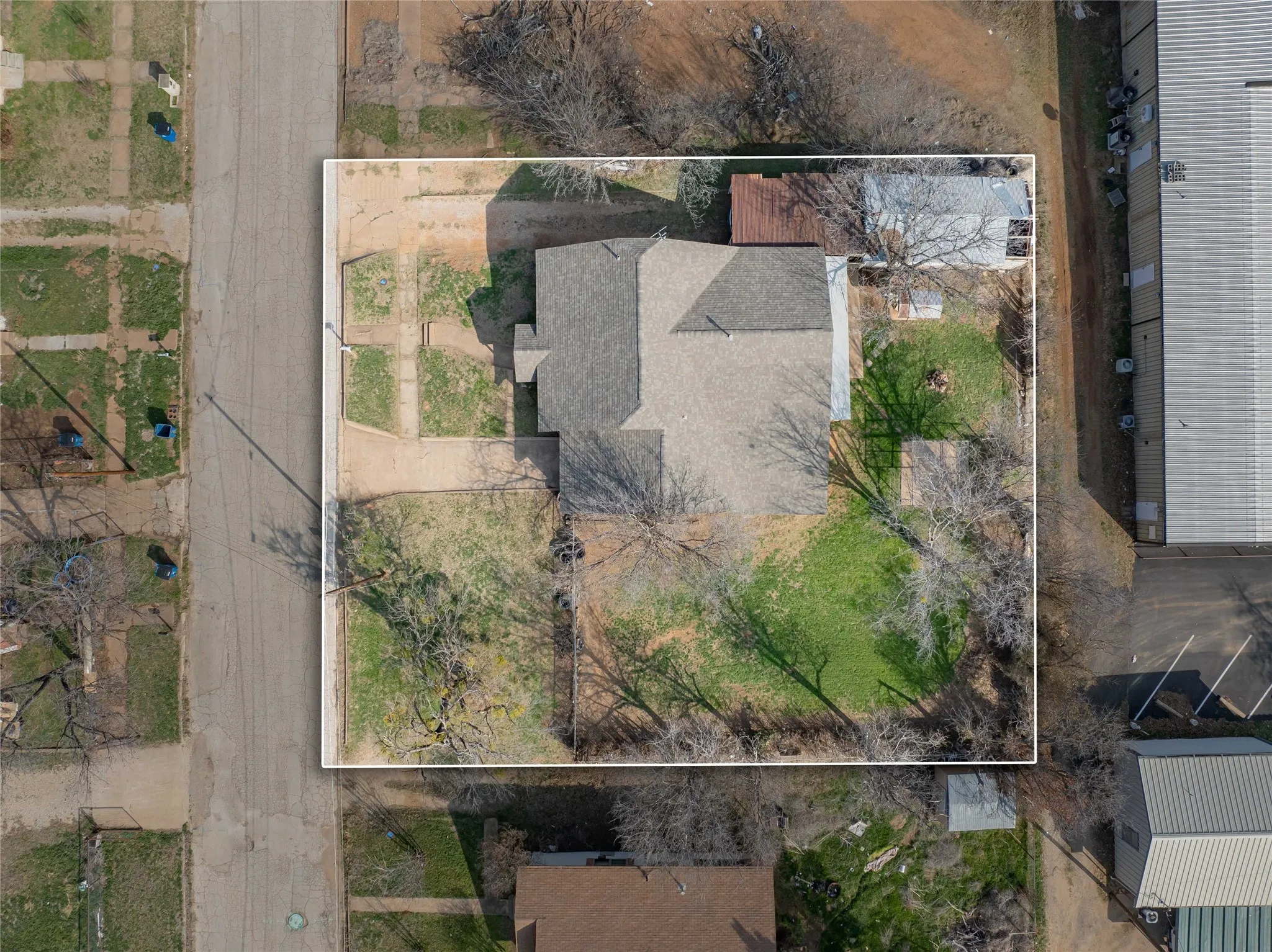 Single Family Residence For Sale in Stephens County , 1109 W Elm Street, Breckenridge, Texas 76424, 3 Bedroom, 1 Bathroom, 1 Garage spaces, 1,936 Sqft, built in 1936, mls#21186444, Real Estate Agent in Breckenridge, Homes For Sale in Stephens county, Homes For Sale in Breckenridge, Realtor in Breckenridge Texas, Real Estate Brokerage Independent Realty Texas, Luminita Cordes Realtor
