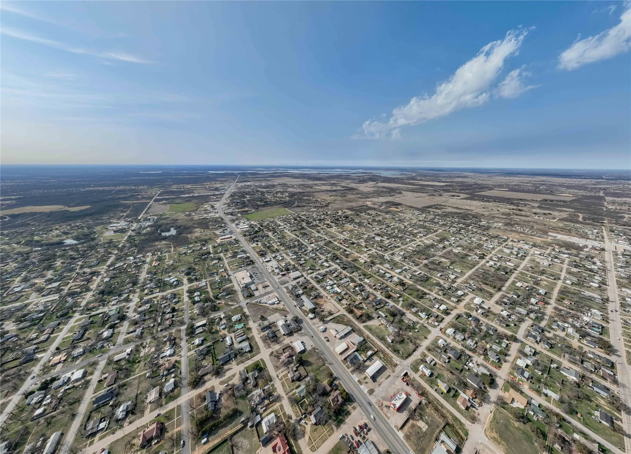 Single Family Residence For Sale in Stephens County , 1109 W Elm Street, Breckenridge, Texas 76424, 3 Bedroom, 1 Bathroom, 1 Garage spaces, 1,936 Sqft, built in 1936, mls#21186444, Real Estate Agent in Breckenridge, Homes For Sale in Stephens county, Homes For Sale in Breckenridge, Realtor in Breckenridge Texas, Real Estate Brokerage Independent Realty Texas, Luminita Cordes Realtor