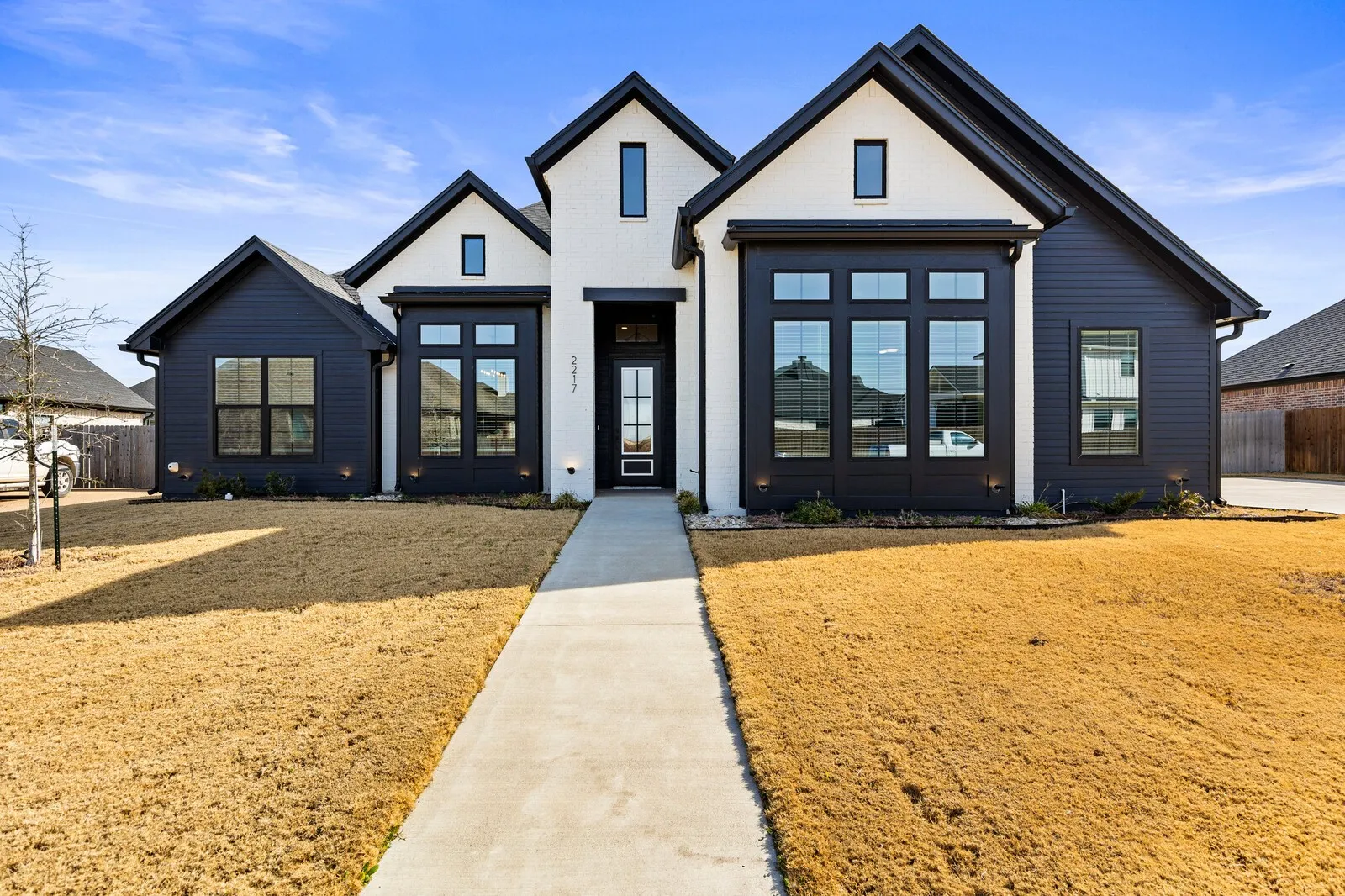 Single Family Residence For Sale in Mc Lennan County , 2217 Slocum Court, Waco, Texas 76655, 4 Bedroom, 3 Bathroom, 2 Garage spaces, 2,085 Sqft, built in 2023, mls#21188915, Real Estate Agent in Waco, Homes For Sale in Mc Lennan county, Homes For Sale in Waco, Realtor in Waco Texas, Real Estate Brokerage Independent Realty Texas, Luminita Cordes Realtor