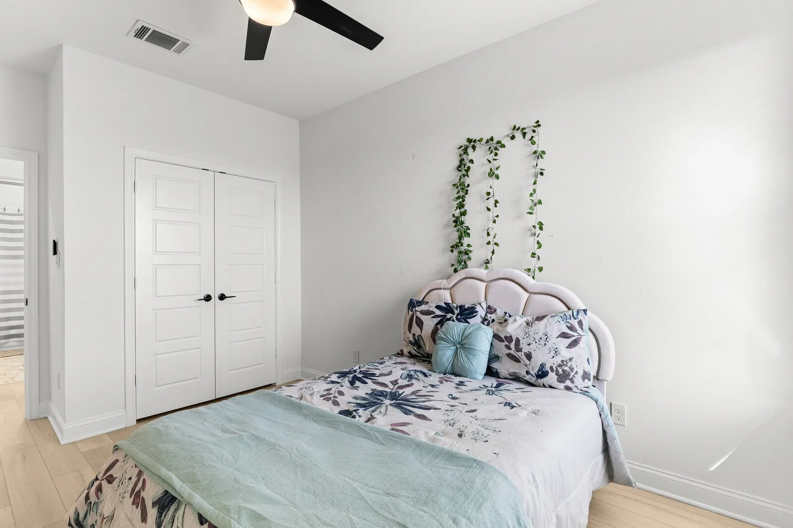 Single Family Residence For Sale in Mc Lennan County , 2217 Slocum Court, Waco, Texas 76655, 4 Bedroom, 3 Bathroom, 2 Garage spaces, 2,085 Sqft, built in 2023, mls#21188915, Real Estate Agent in Waco, Homes For Sale in Mc Lennan county, Homes For Sale in Waco, Realtor in Waco Texas, Real Estate Brokerage Independent Realty Texas, Luminita Cordes Realtor
