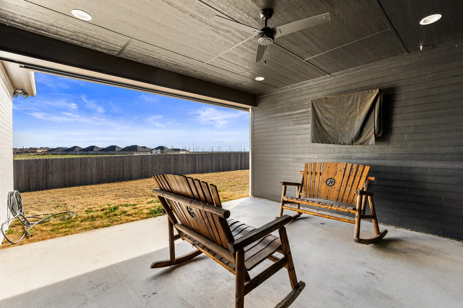 Single Family Residence For Sale in Mc Lennan County , 2217 Slocum Court, Waco, Texas 76655, 4 Bedroom, 3 Bathroom, 2 Garage spaces, 2,085 Sqft, built in 2023, mls#21188915, Real Estate Agent in Waco, Homes For Sale in Mc Lennan county, Homes For Sale in Waco, Realtor in Waco Texas, Real Estate Brokerage Independent Realty Texas, Luminita Cordes Realtor