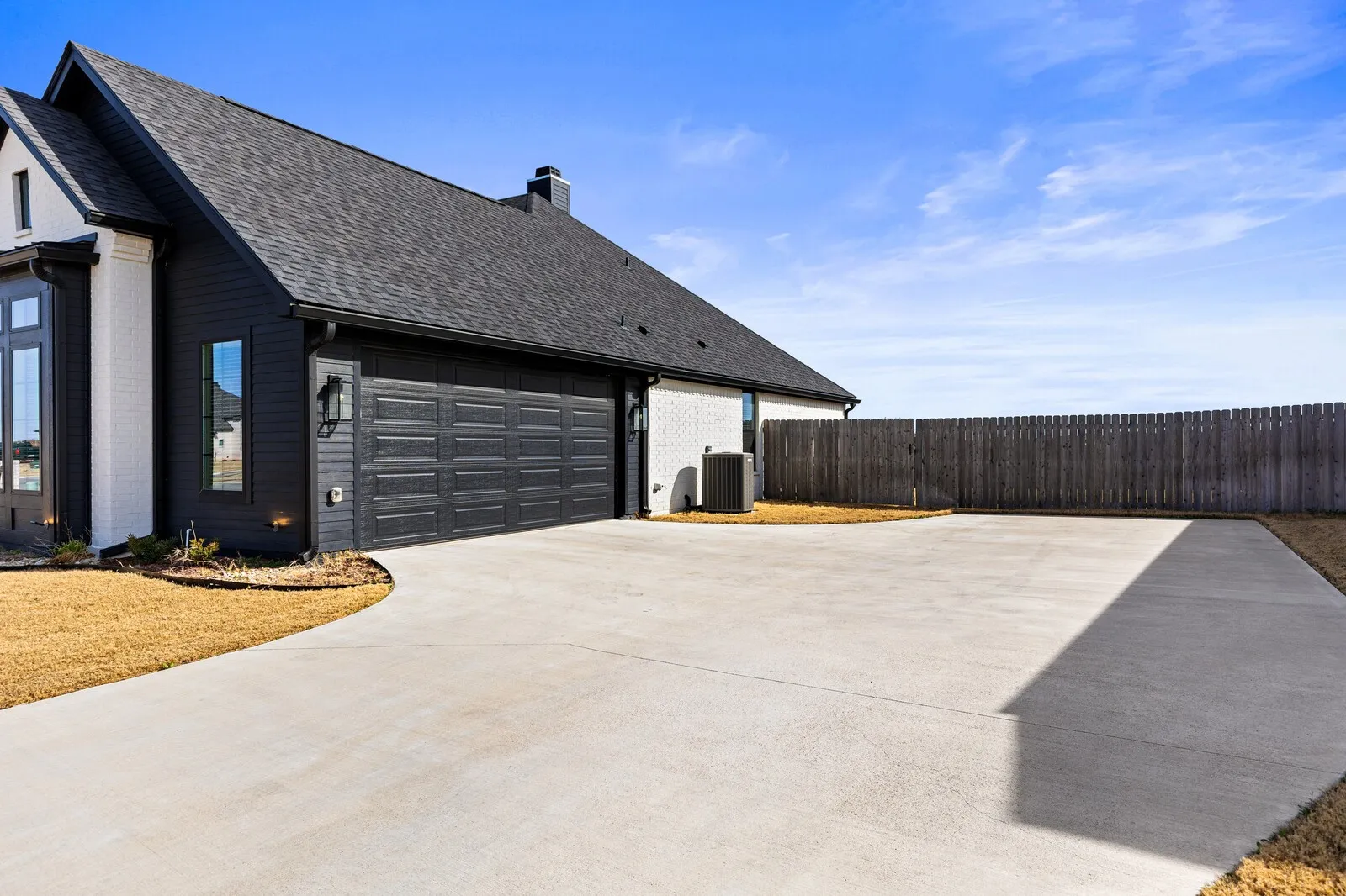 Single Family Residence For Sale in Mc Lennan County , 2217 Slocum Court, Waco, Texas 76655, 4 Bedroom, 3 Bathroom, 2 Garage spaces, 2,085 Sqft, built in 2023, mls#21188915, Real Estate Agent in Waco, Homes For Sale in Mc Lennan county, Homes For Sale in Waco, Realtor in Waco Texas, Real Estate Brokerage Independent Realty Texas, Luminita Cordes Realtor