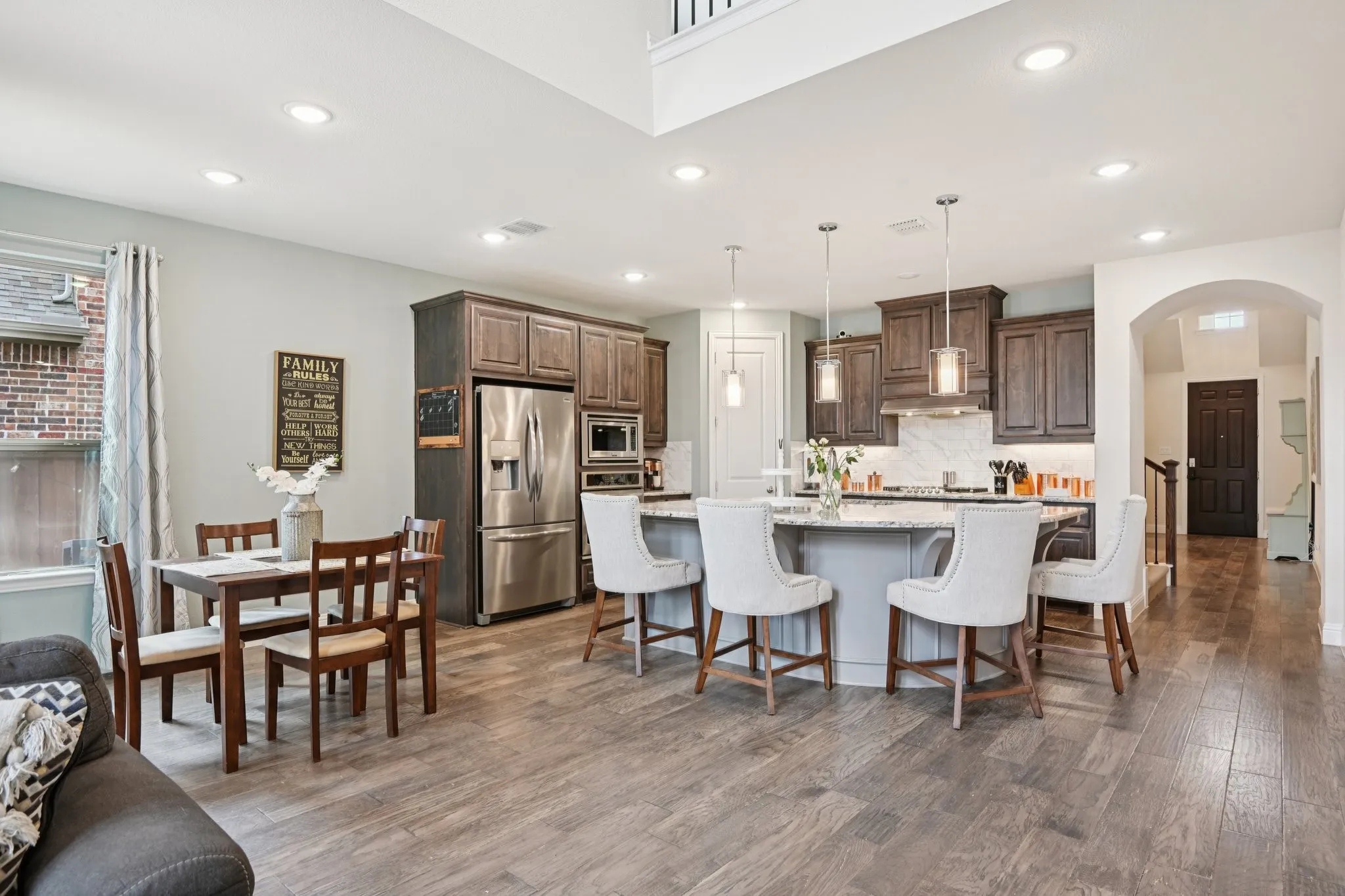 Single Family Residence For Sale in Collin County , 8520 Backwater Bay Cove, Mc Kinney, Texas 75071, 5 Bedroom, 5 Bathroom, 2 Garage spaces, 3,233 Sqft, built in 2018, mls#21184109, Real Estate Agent in Mc Kinney, Homes For Sale in Collin county, Homes For Sale in Mc Kinney, Realtor in Mc Kinney Texas, Real Estate Brokerage Independent Realty Texas, Luminita Cordes Realtor