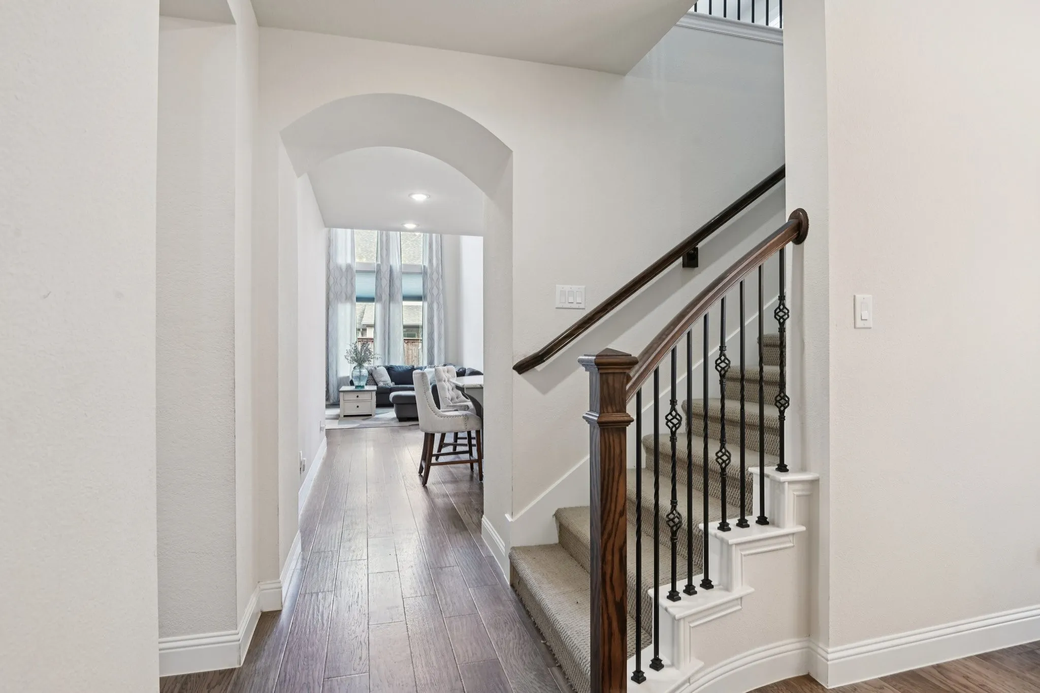 Single Family Residence For Sale in Collin County , 8520 Backwater Bay Cove, Mc Kinney, Texas 75071, 5 Bedroom, 5 Bathroom, 2 Garage spaces, 3,233 Sqft, built in 2018, mls#21184109, Real Estate Agent in Mc Kinney, Homes For Sale in Collin county, Homes For Sale in Mc Kinney, Realtor in Mc Kinney Texas, Real Estate Brokerage Independent Realty Texas, Luminita Cordes Realtor
