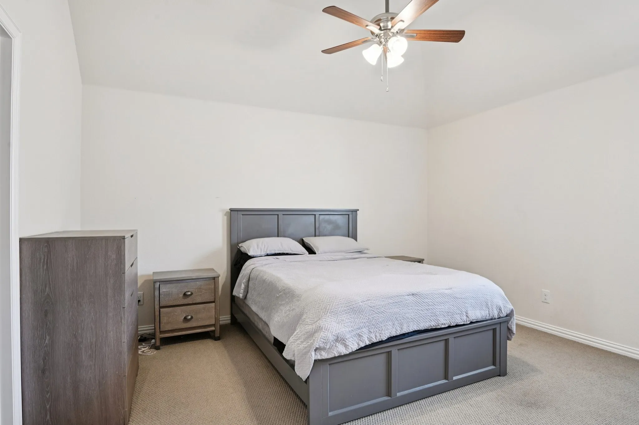 Single Family Residence For Sale in Collin County , 8520 Backwater Bay Cove, Mc Kinney, Texas 75071, 5 Bedroom, 5 Bathroom, 2 Garage spaces, 3,233 Sqft, built in 2018, mls#21184109, Real Estate Agent in Mc Kinney, Homes For Sale in Collin county, Homes For Sale in Mc Kinney, Realtor in Mc Kinney Texas, Real Estate Brokerage Independent Realty Texas, Luminita Cordes Realtor