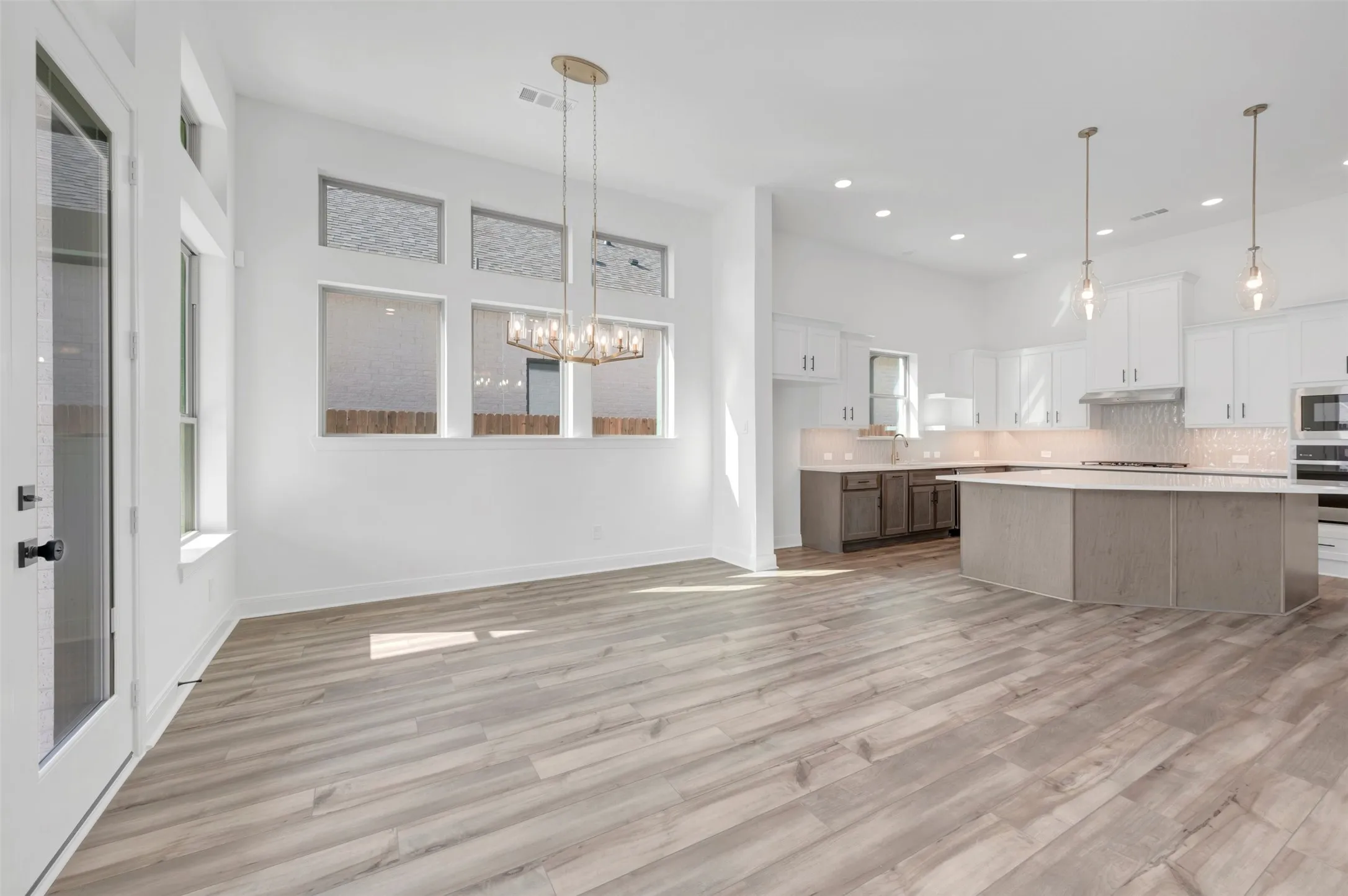 Single Family Residence For Sale in Tarrant County , 7852 Pondview Lane, Fort Worth, Texas 76123, 3 Bedroom, 2 Bathroom, 2 Garage spaces, 2,074 Sqft, built in 2026, New Construction - Complete, mls#21190387, Real Estate Agent in Fort Worth, Homes For Sale in Tarrant county, Homes For Sale in Fort Worth, Realtor in Fort Worth Texas, Real Estate Brokerage Independent Realty Texas, Luminita Cordes Realtor
